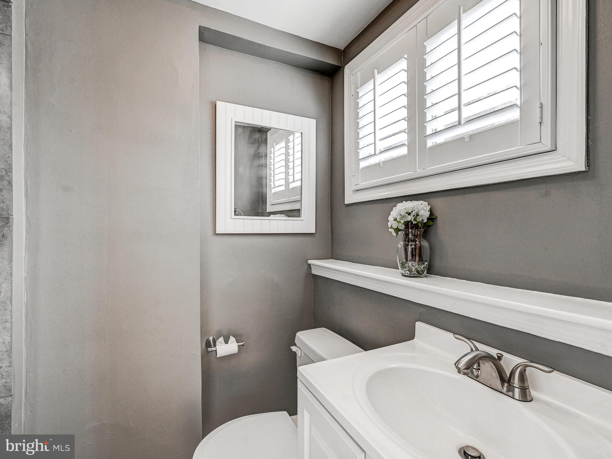 DULANEY VILLAGE - Residential