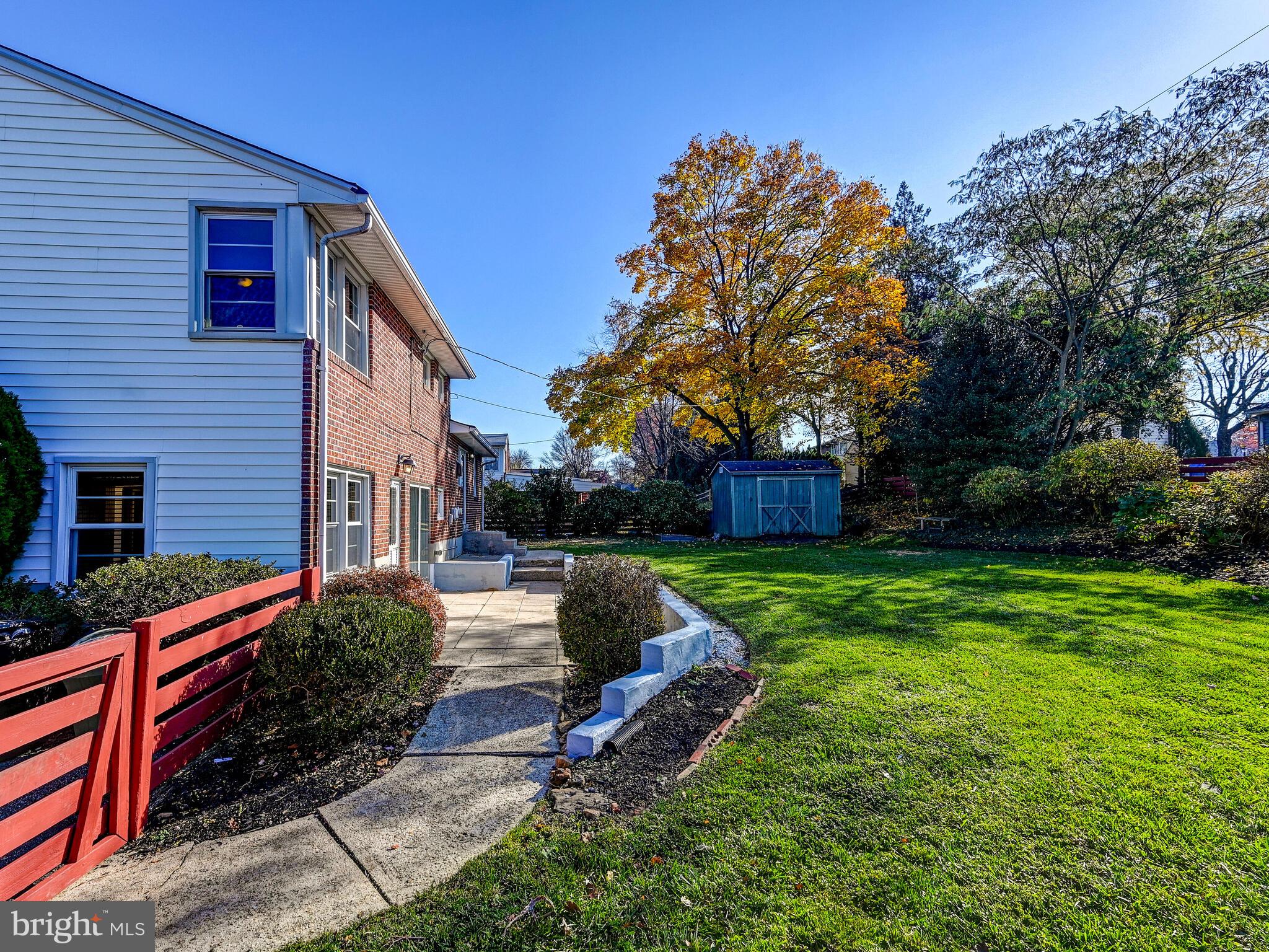 DULANEY VILLAGE - Residential