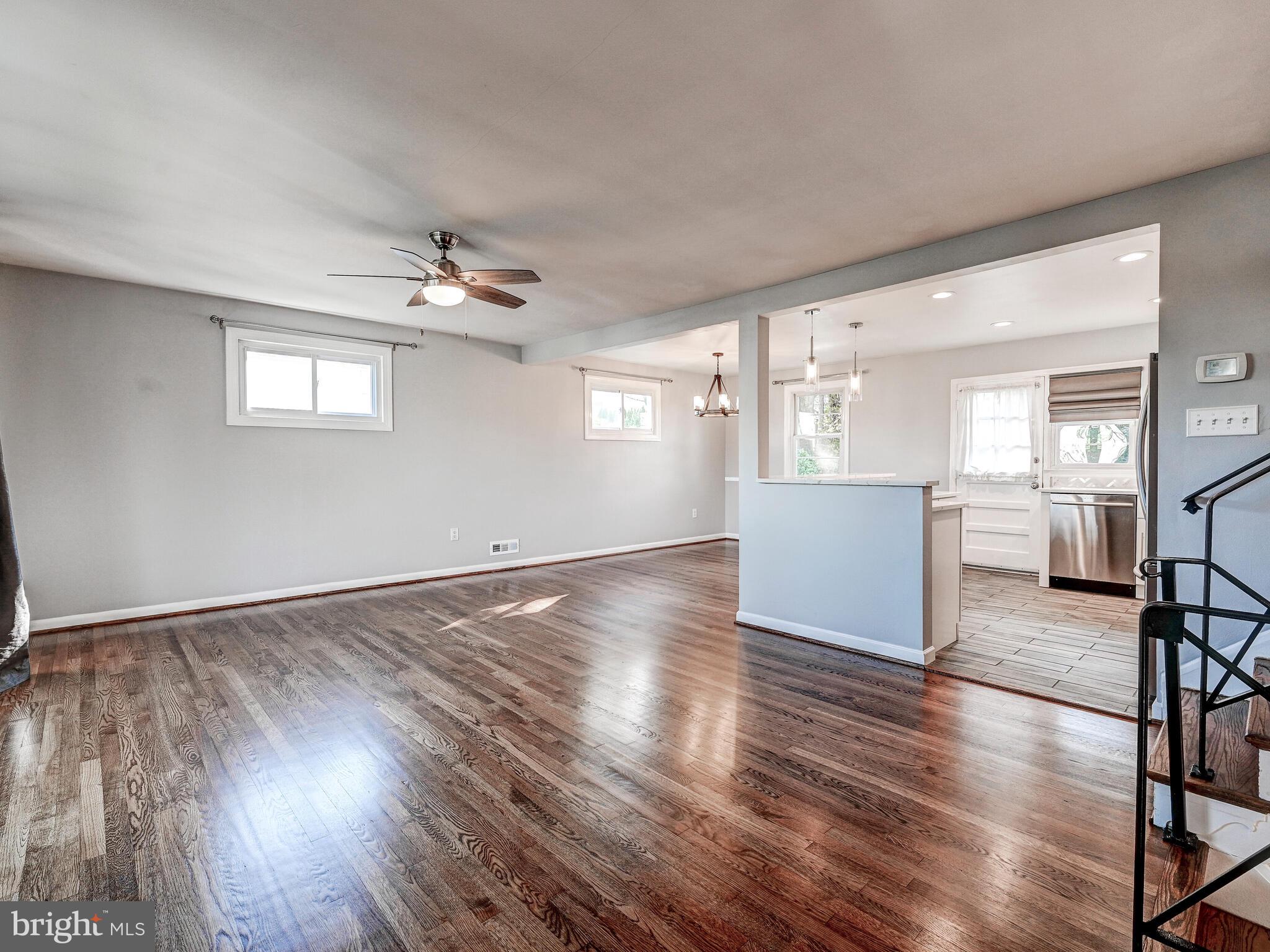 DULANEY VILLAGE - Residential