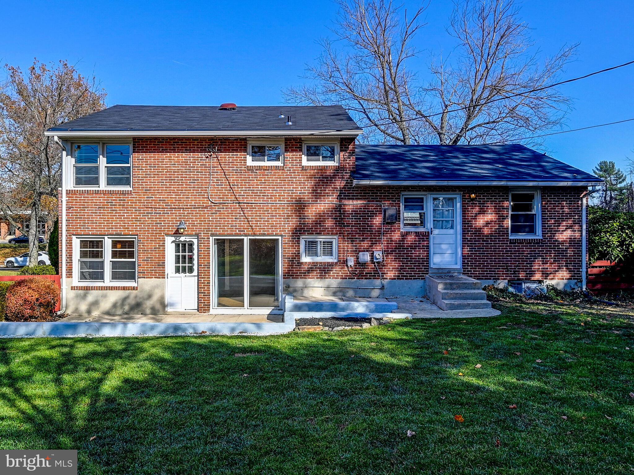 DULANEY VILLAGE - Residential