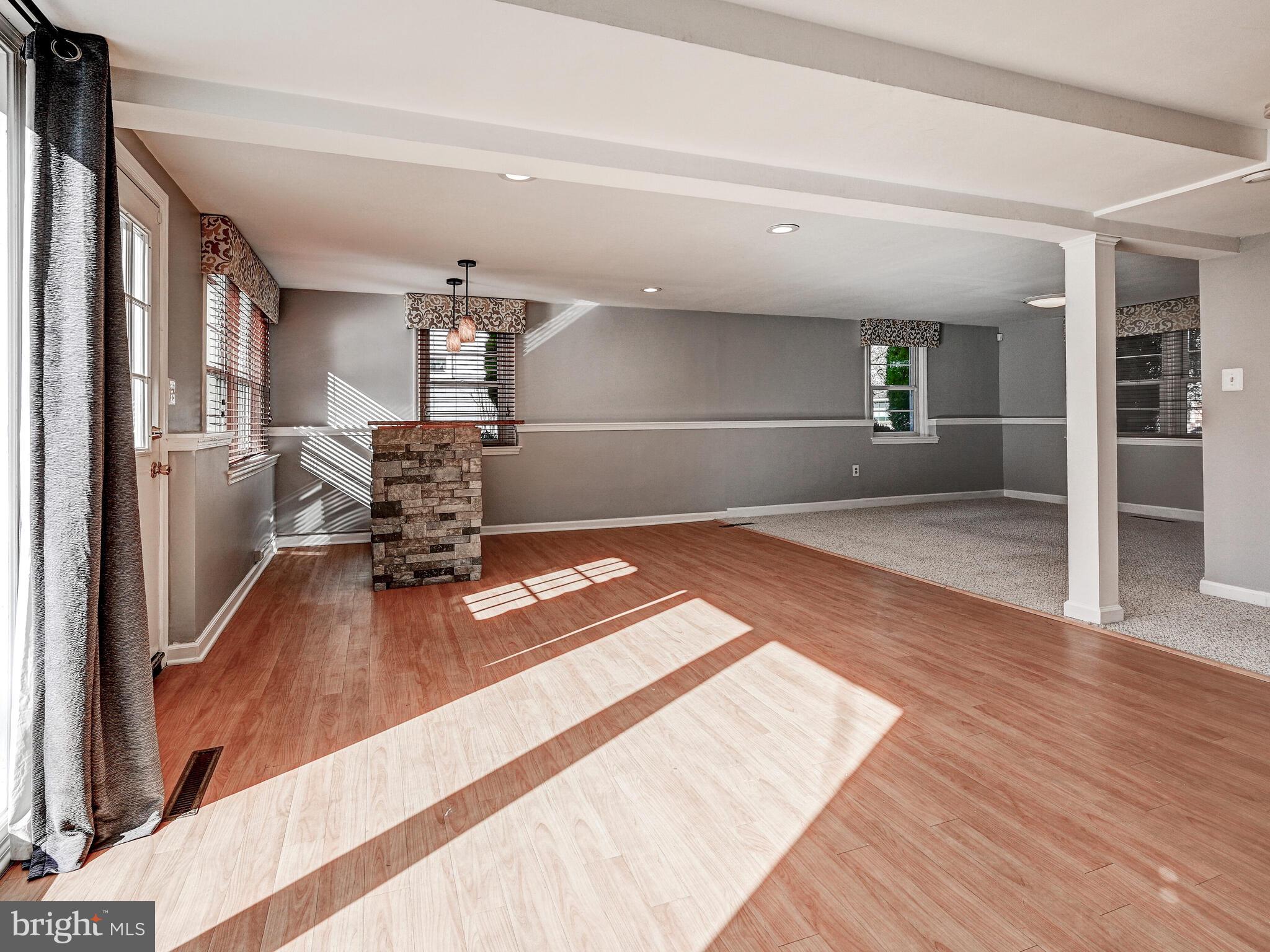 DULANEY VILLAGE - Residential