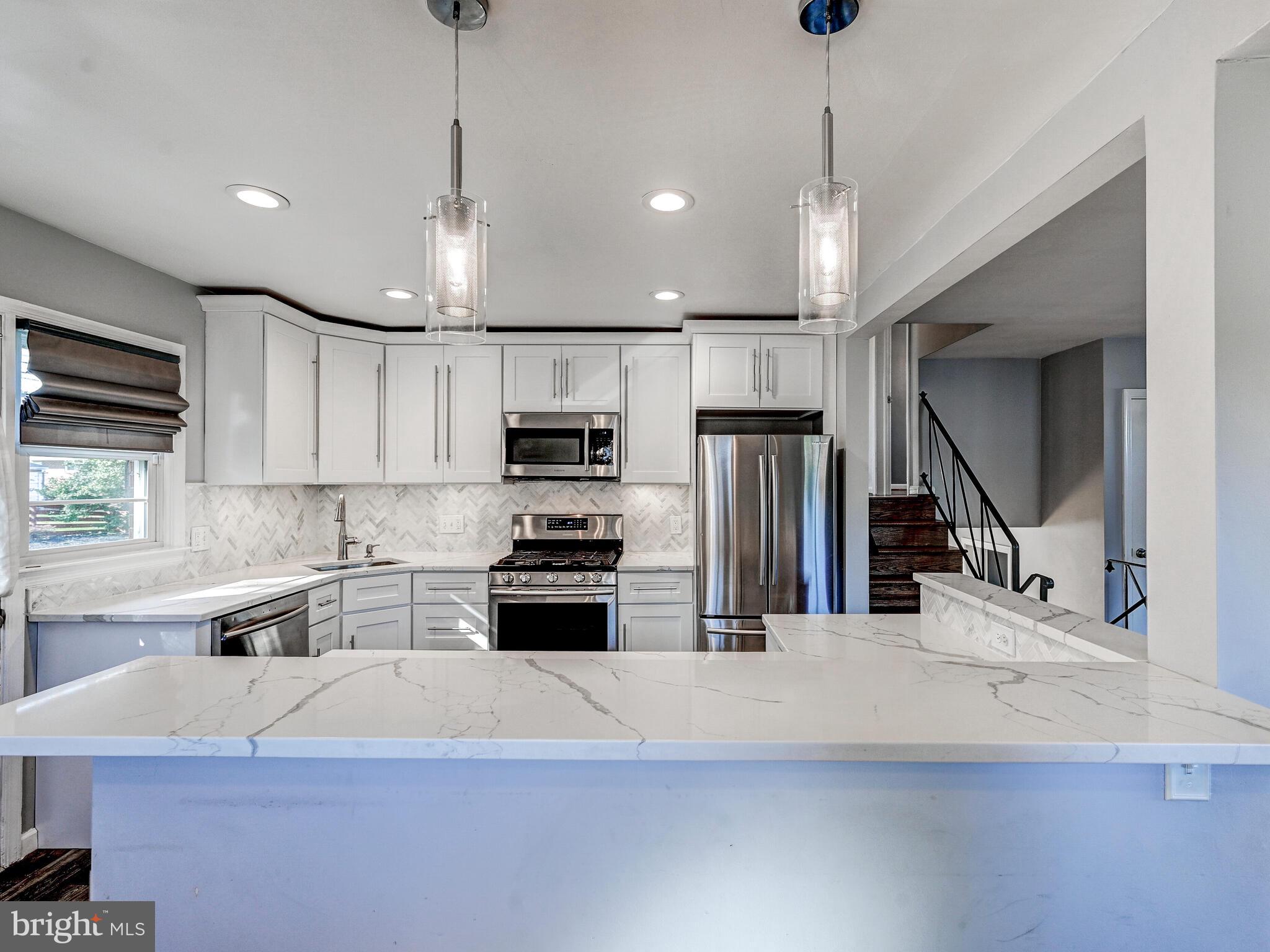 DULANEY VILLAGE - Residential