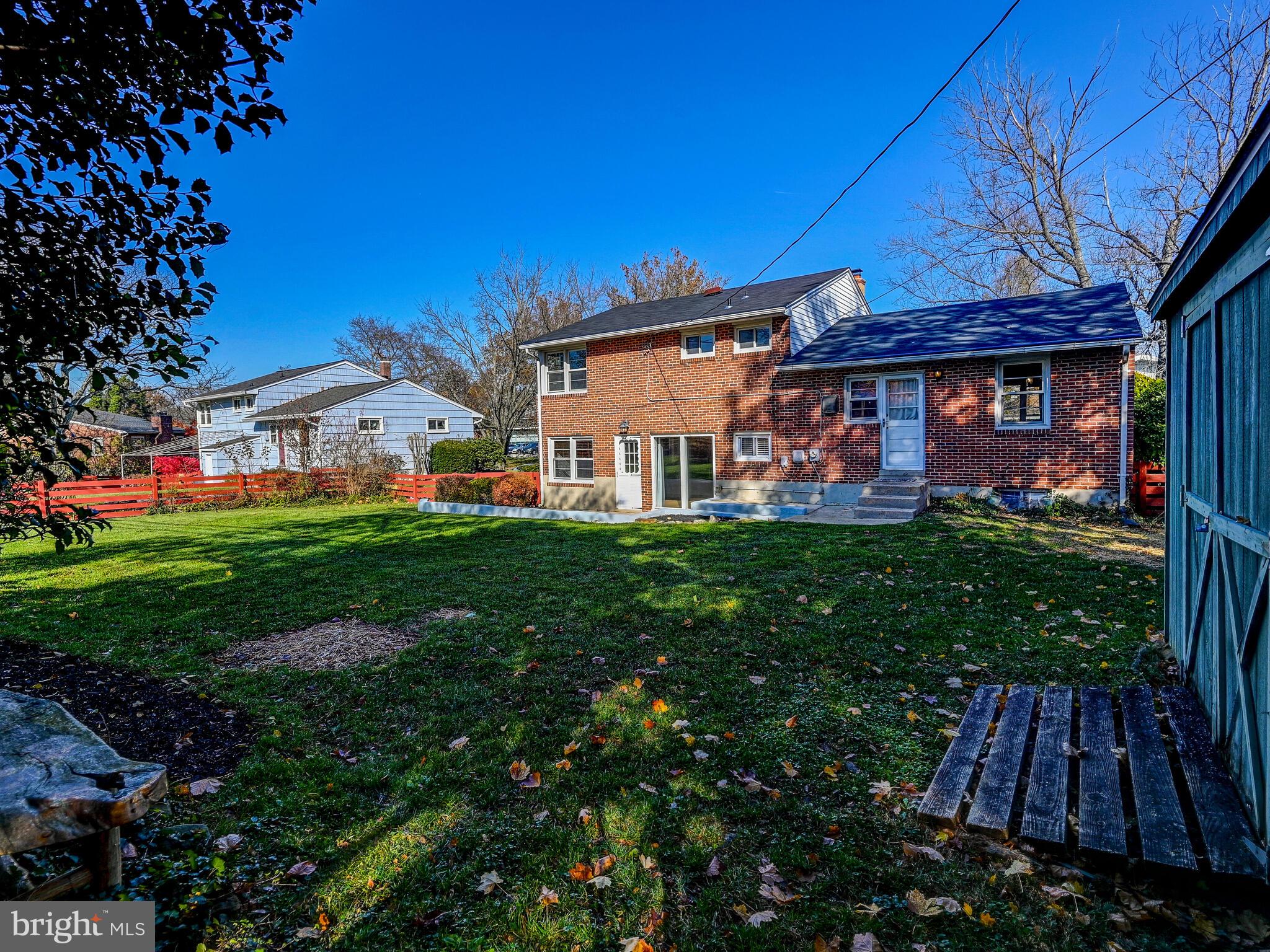 DULANEY VILLAGE - Residential