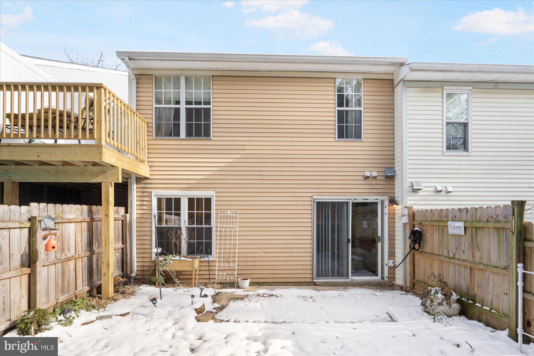 RIVERSIDE - Residential Lease