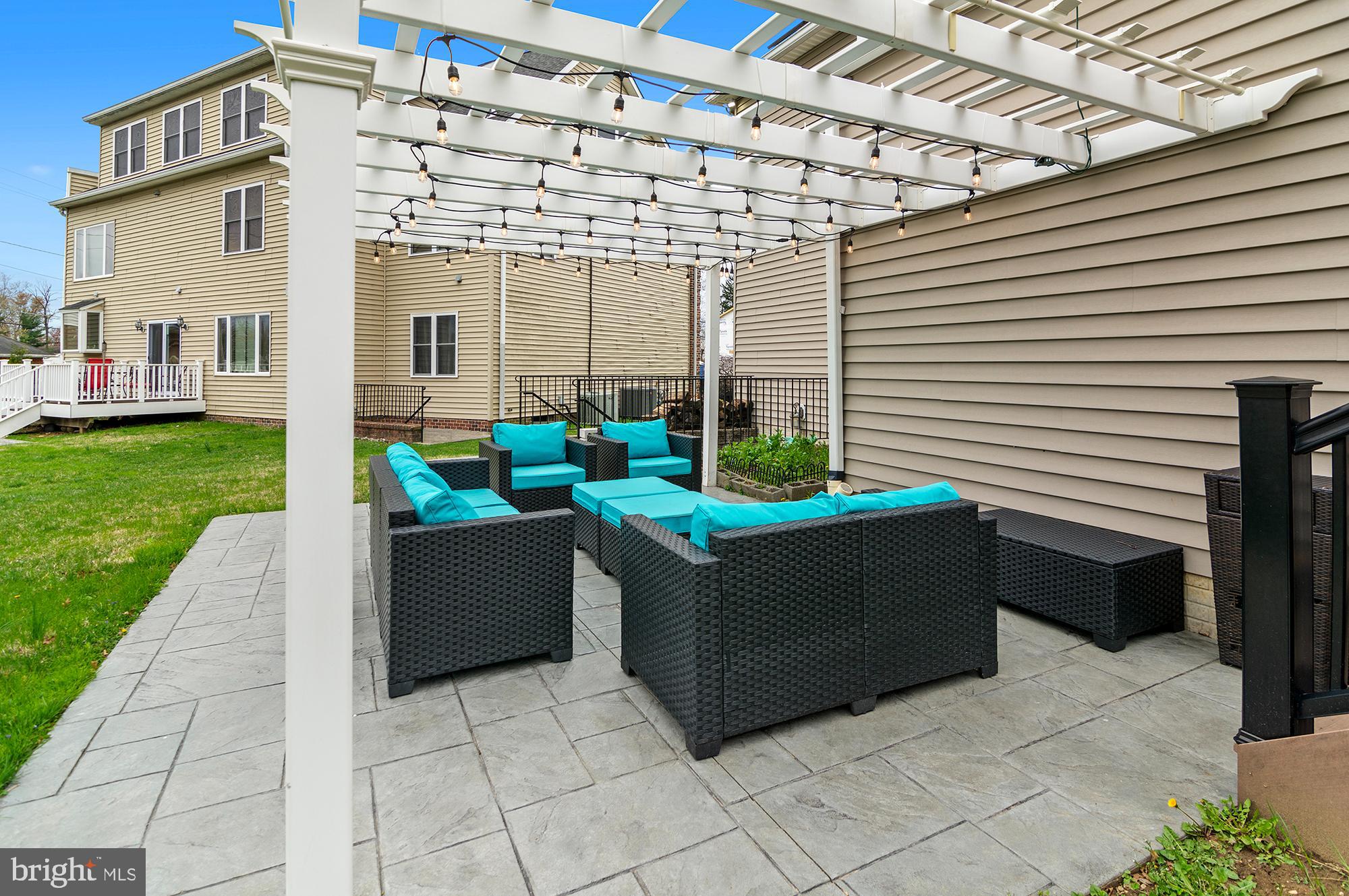 GREEN SPRING MANOR - Residential