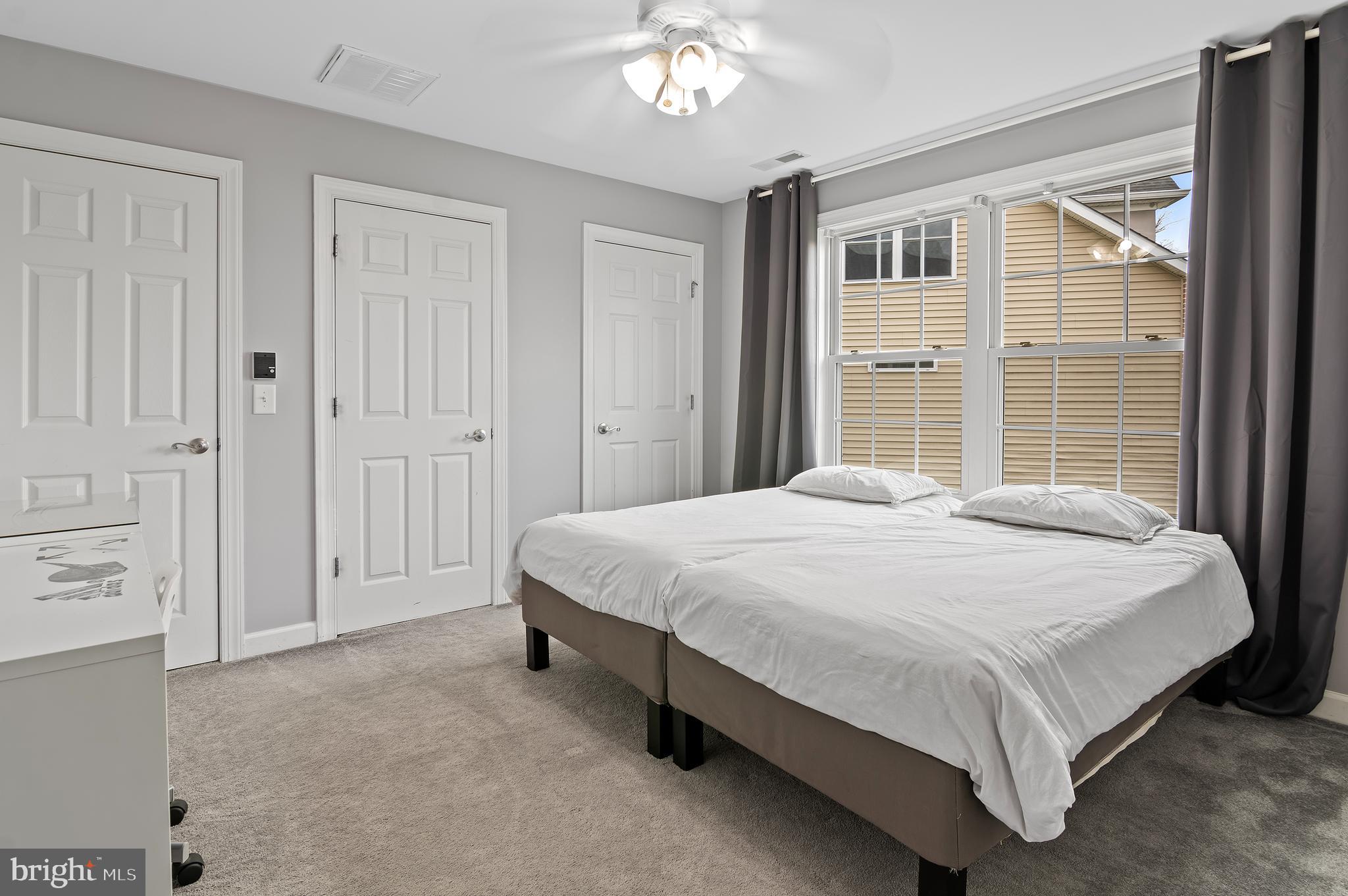 GREEN SPRING MANOR - Residential