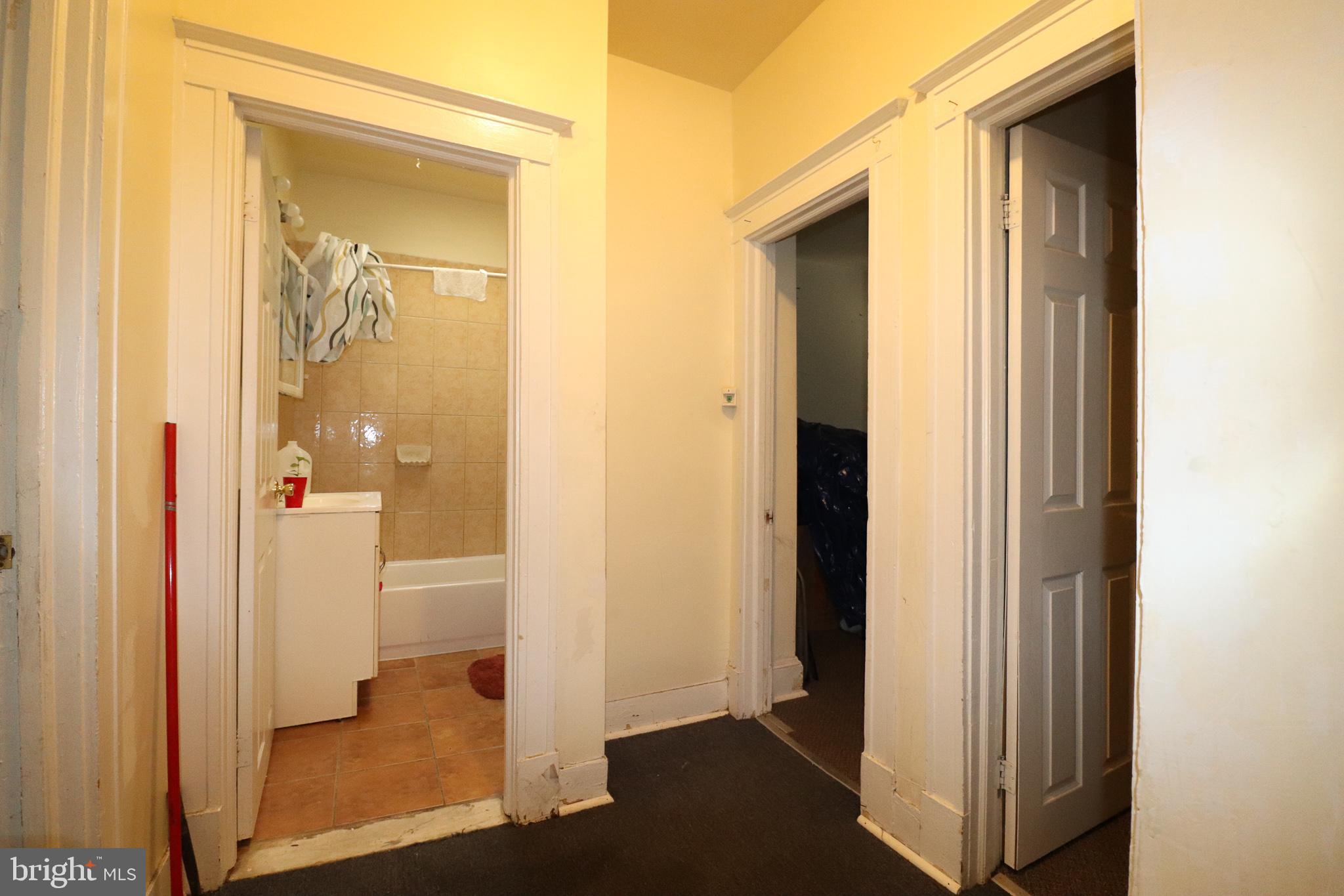 WEST FOREST PARK - Residential