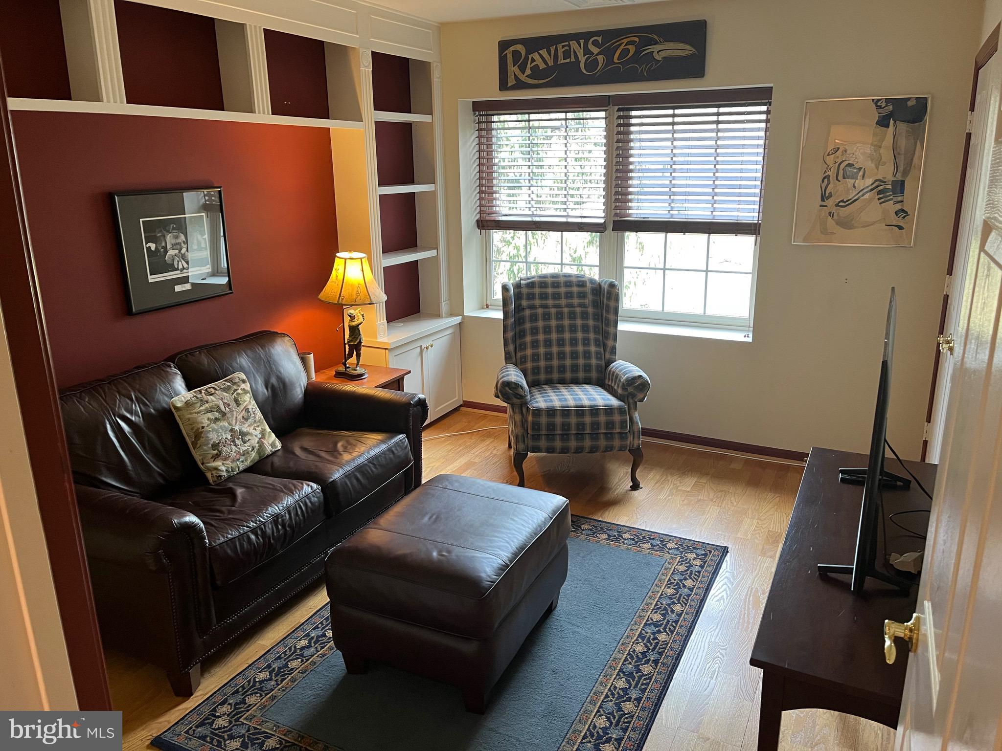 BELMONT FOREST - Residential