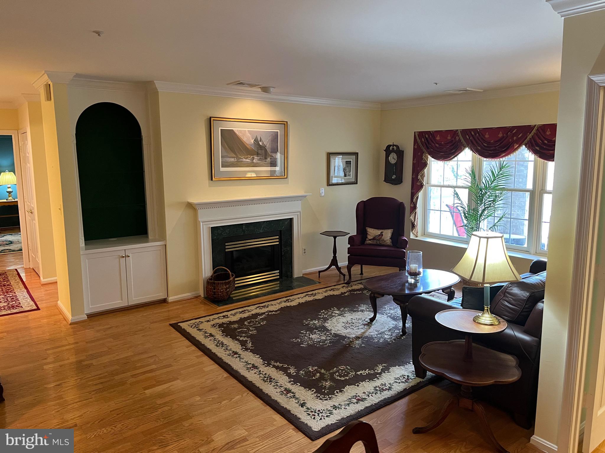 BELMONT FOREST - Residential