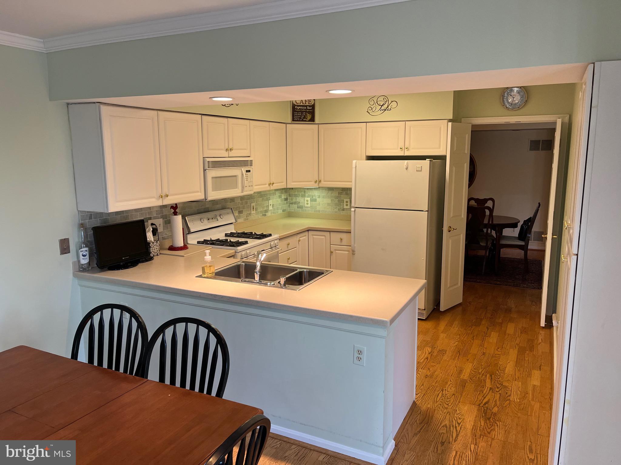 BELMONT FOREST - Residential