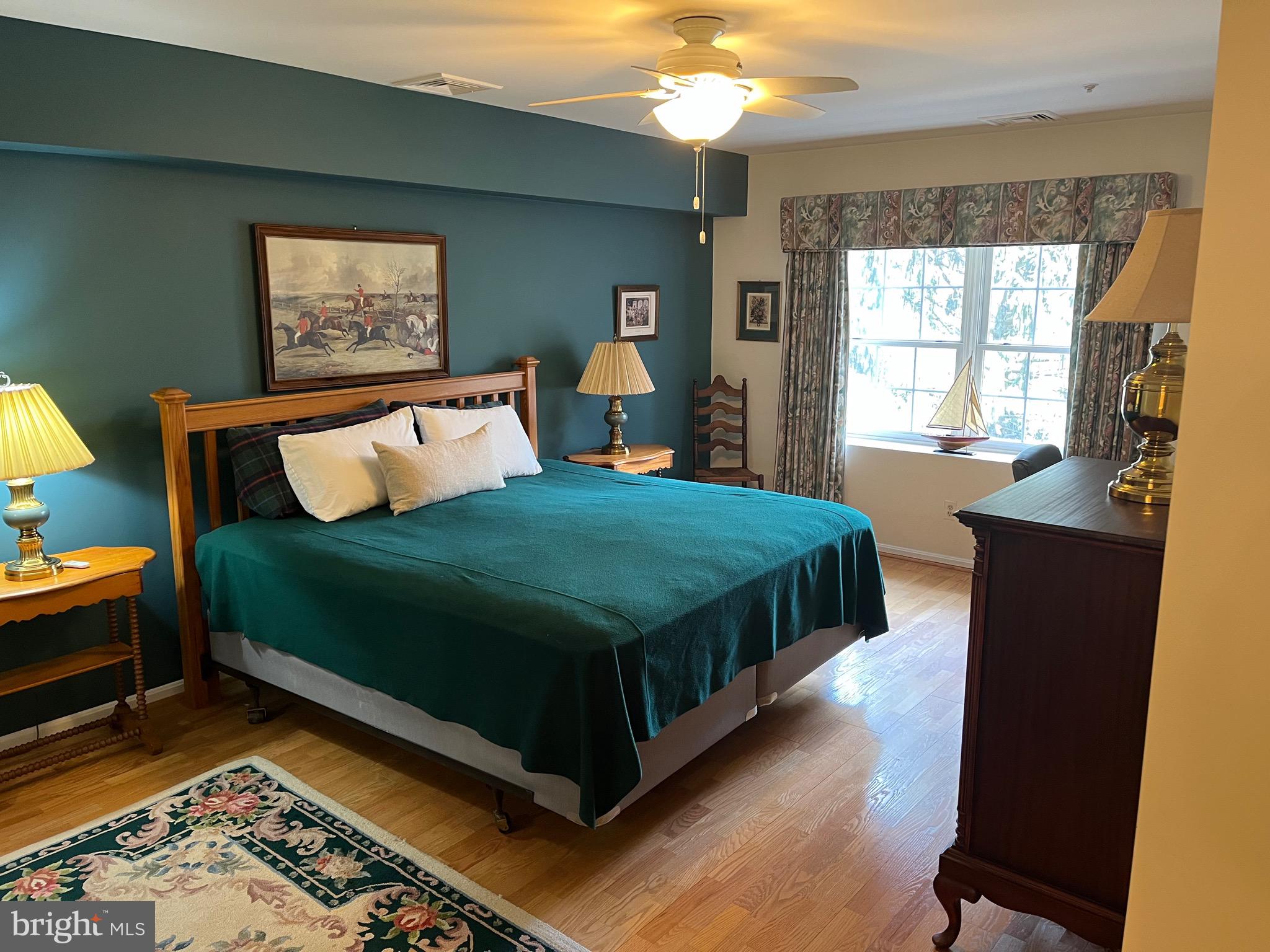 BELMONT FOREST - Residential