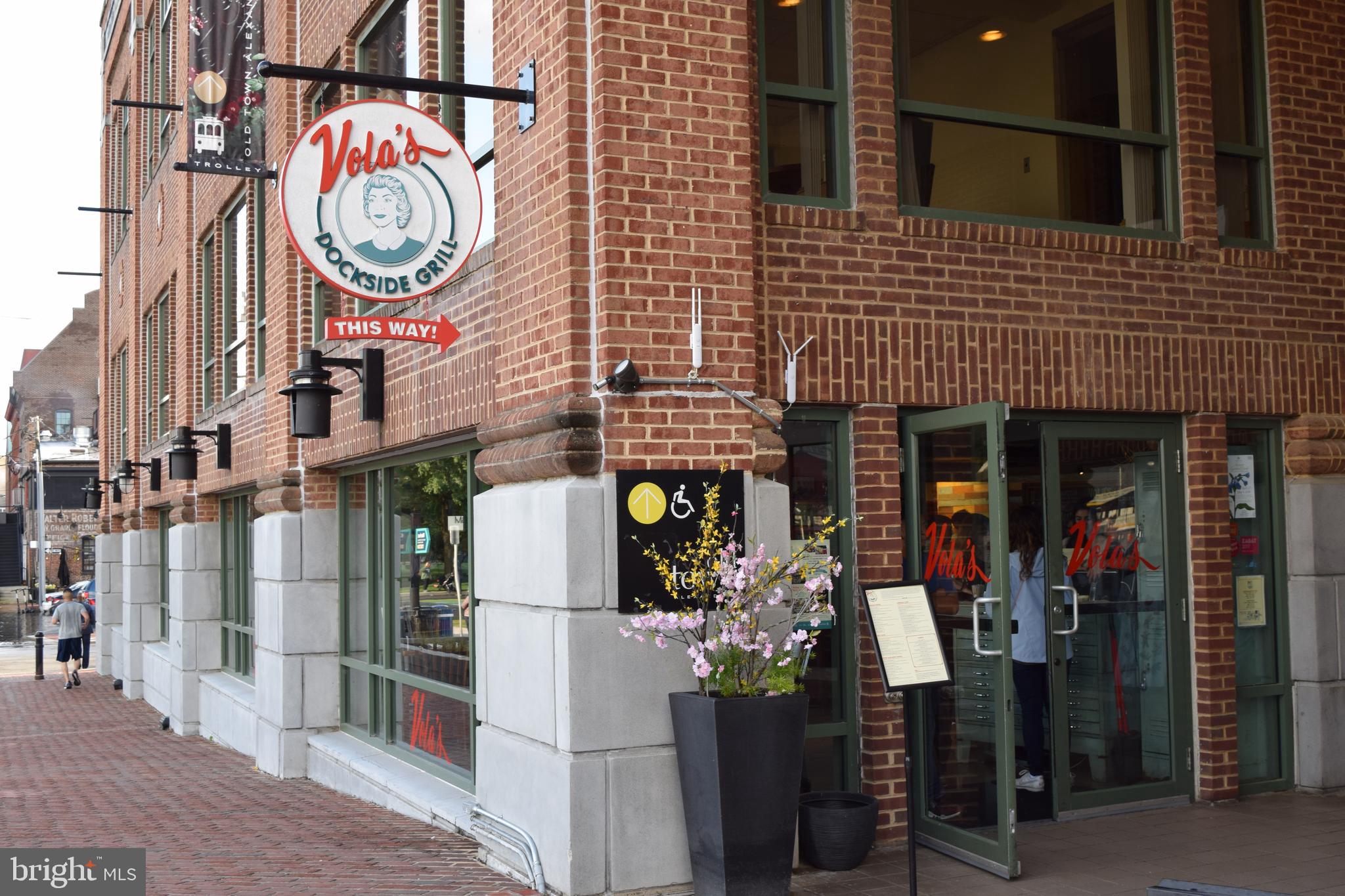 OLD TOWN ALEXANDRIA - Residential