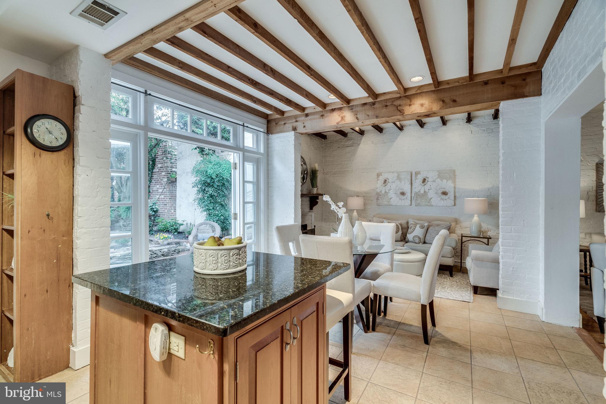 OLD TOWN ALEXANDRIA - Residential