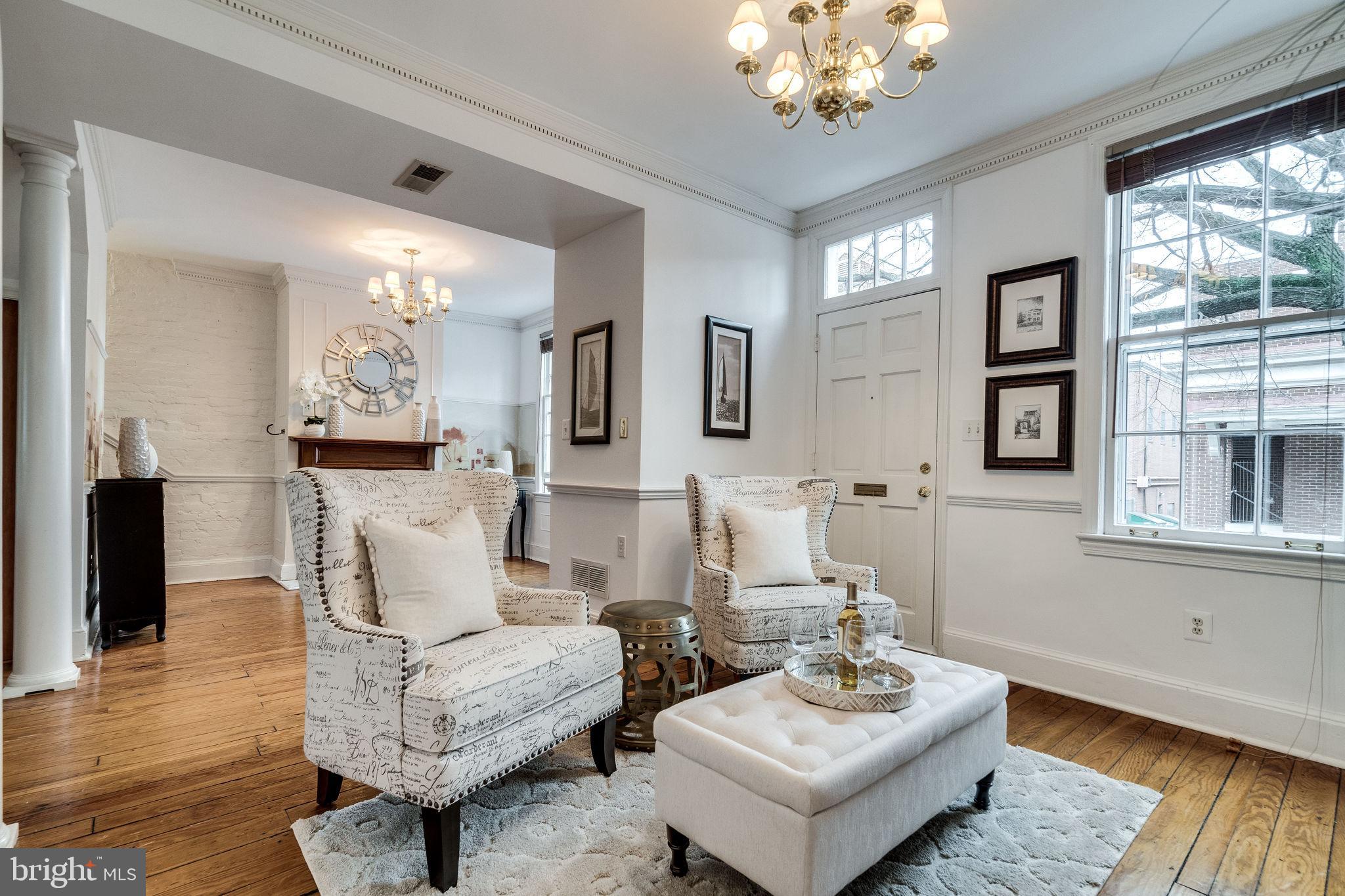 OLD TOWN ALEXANDRIA - Residential