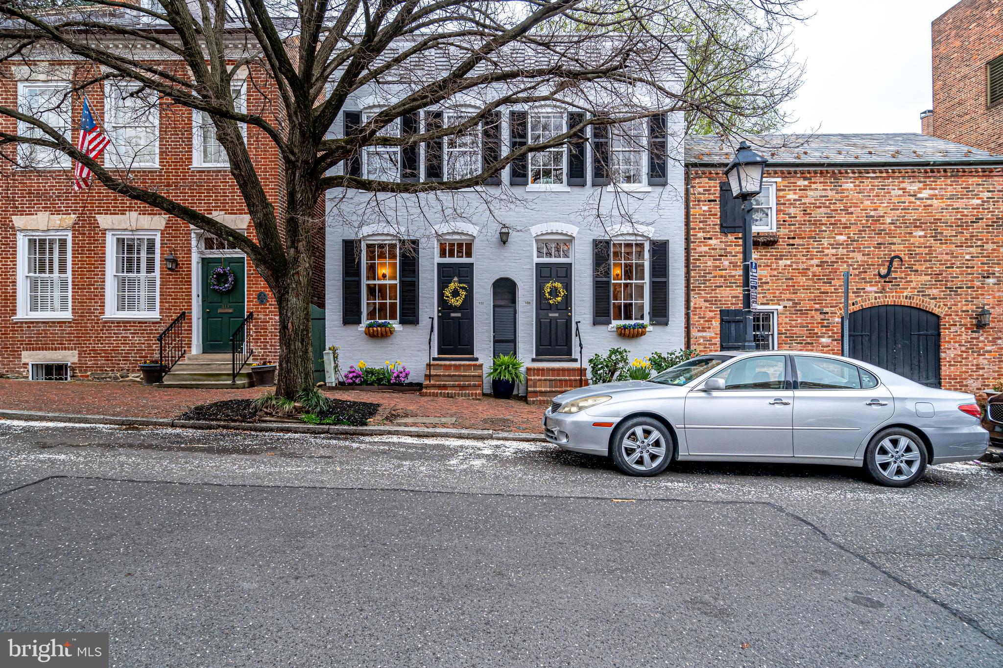 OLD TOWN ALEXANDRIA - Residential