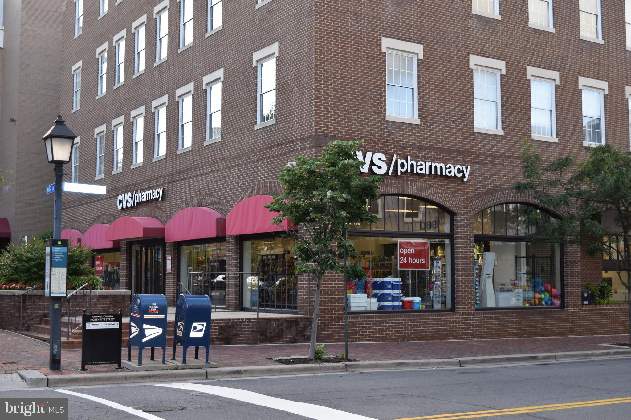 OLD TOWN ALEXANDRIA - Residential