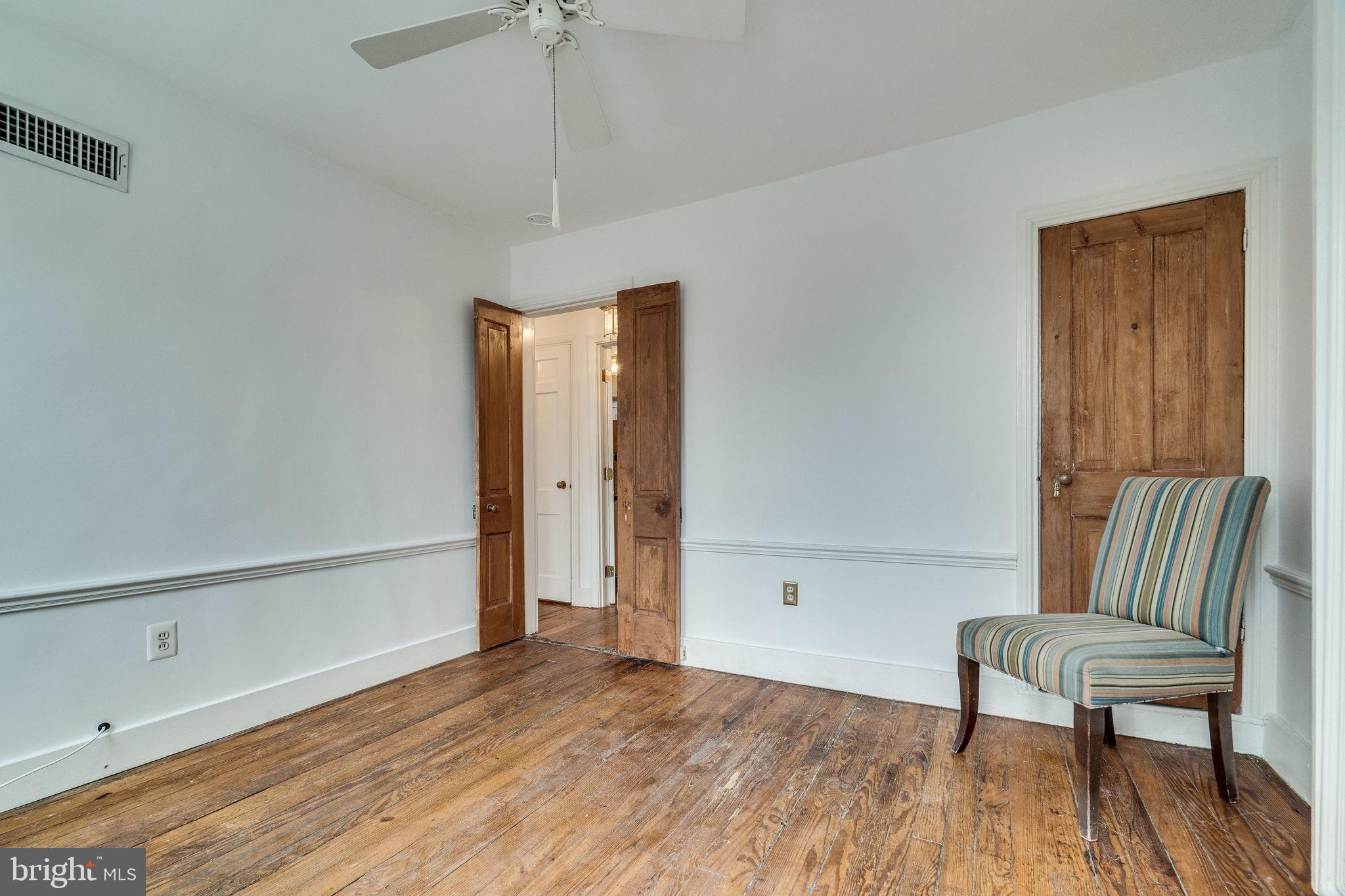 OLD TOWN ALEXANDRIA - Residential