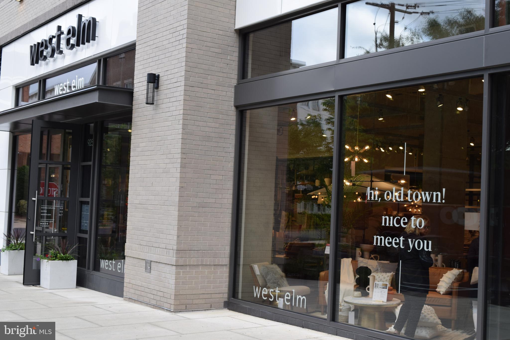 OLD TOWN ALEXANDRIA - Residential