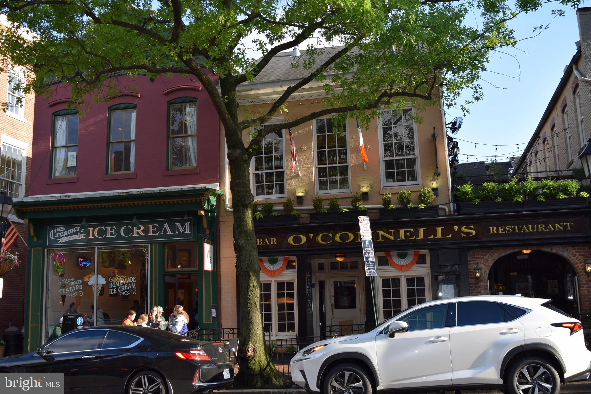 OLD TOWN ALEXANDRIA - Residential