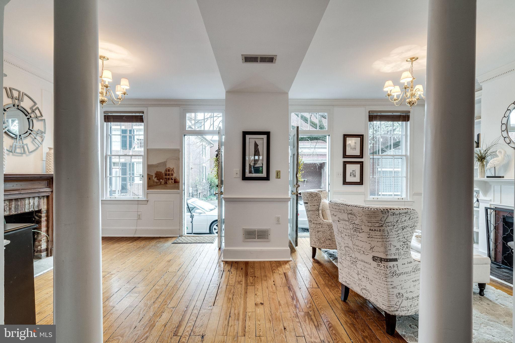 OLD TOWN ALEXANDRIA - Residential