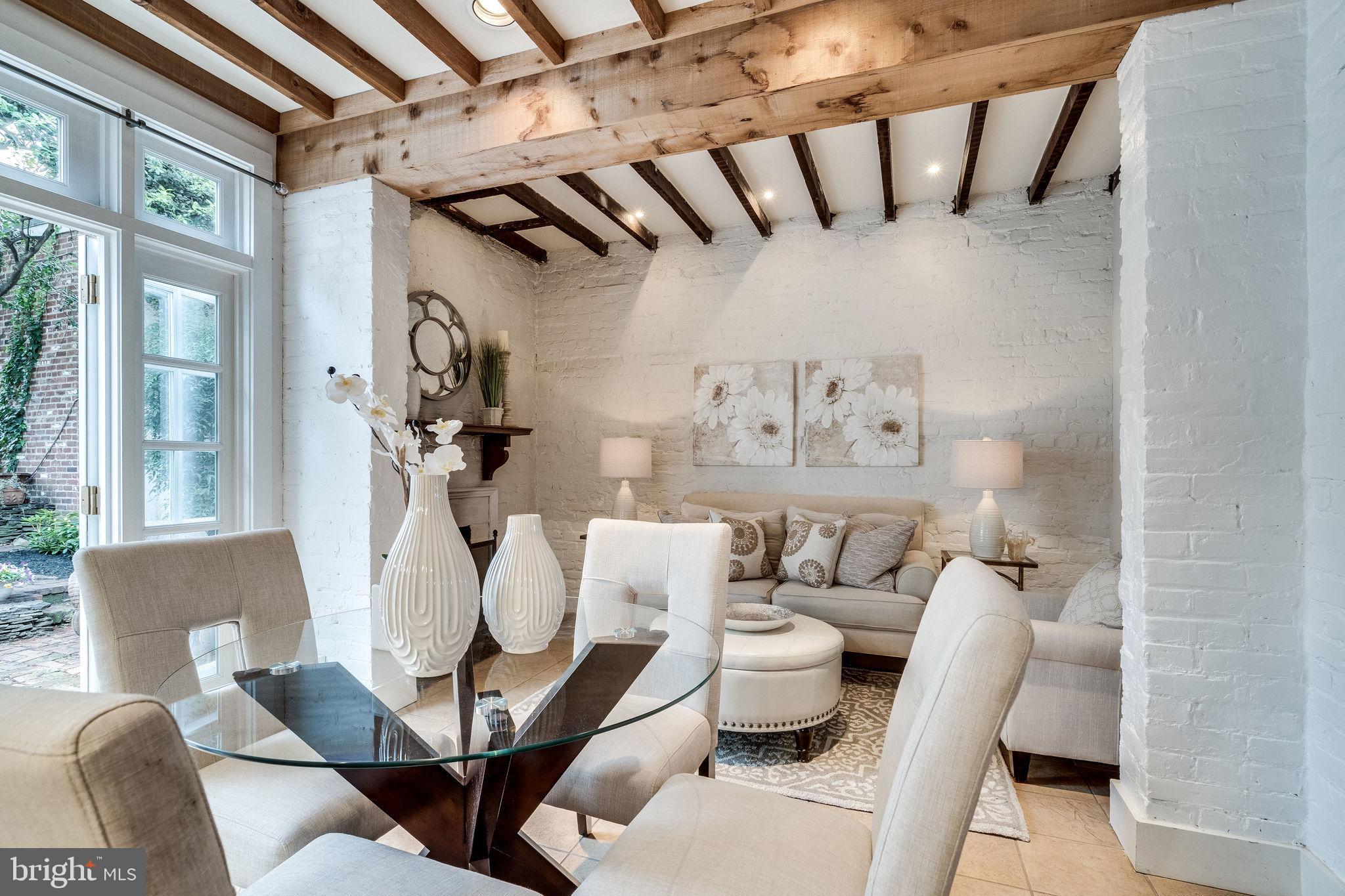 OLD TOWN ALEXANDRIA - Residential