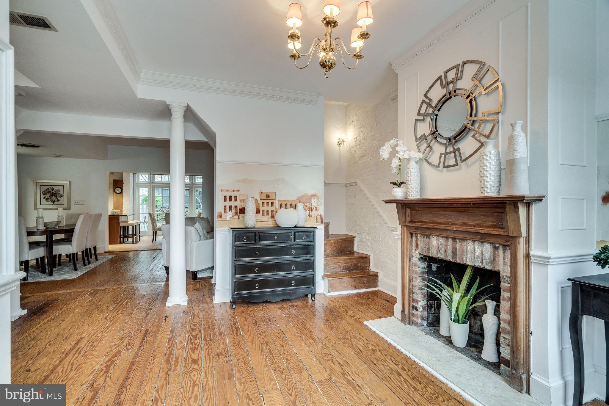 OLD TOWN ALEXANDRIA - Residential