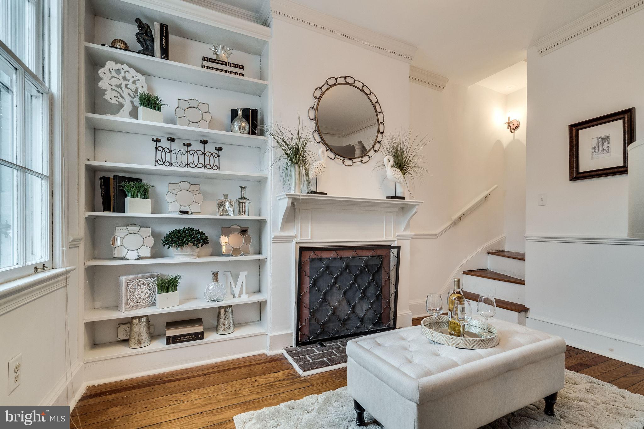 OLD TOWN ALEXANDRIA - Residential