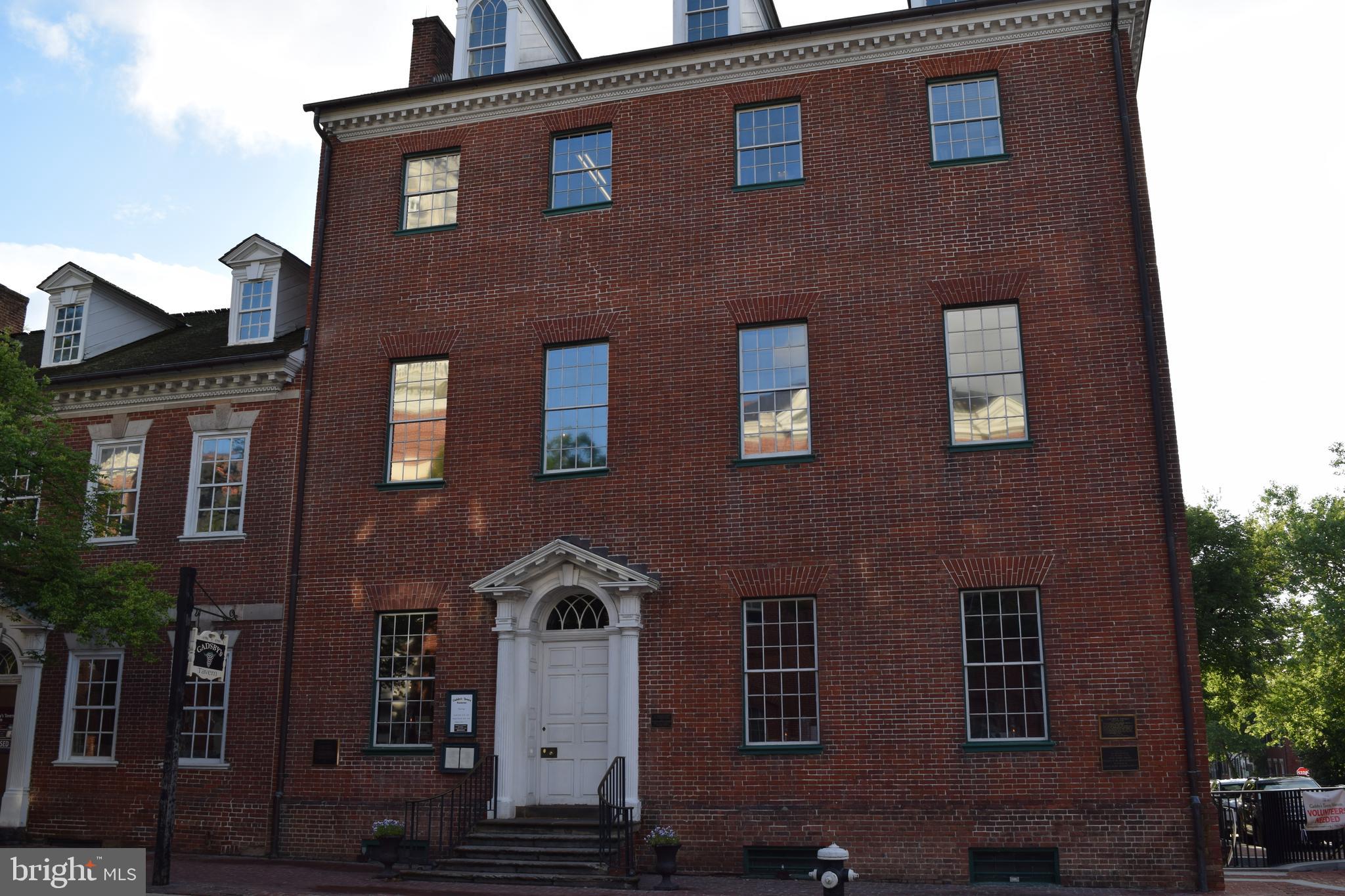 OLD TOWN ALEXANDRIA - Residential