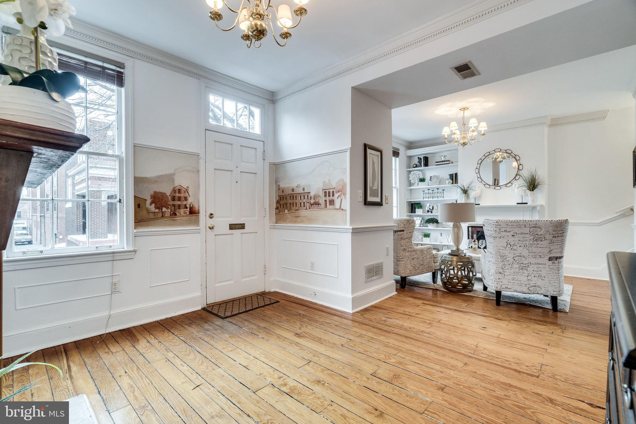 OLD TOWN ALEXANDRIA - Residential