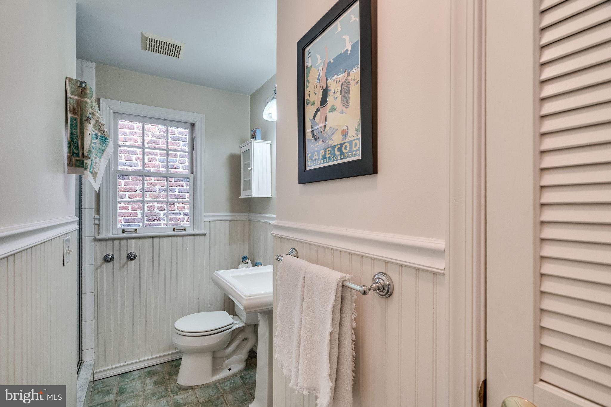 OLD TOWN ALEXANDRIA - Residential