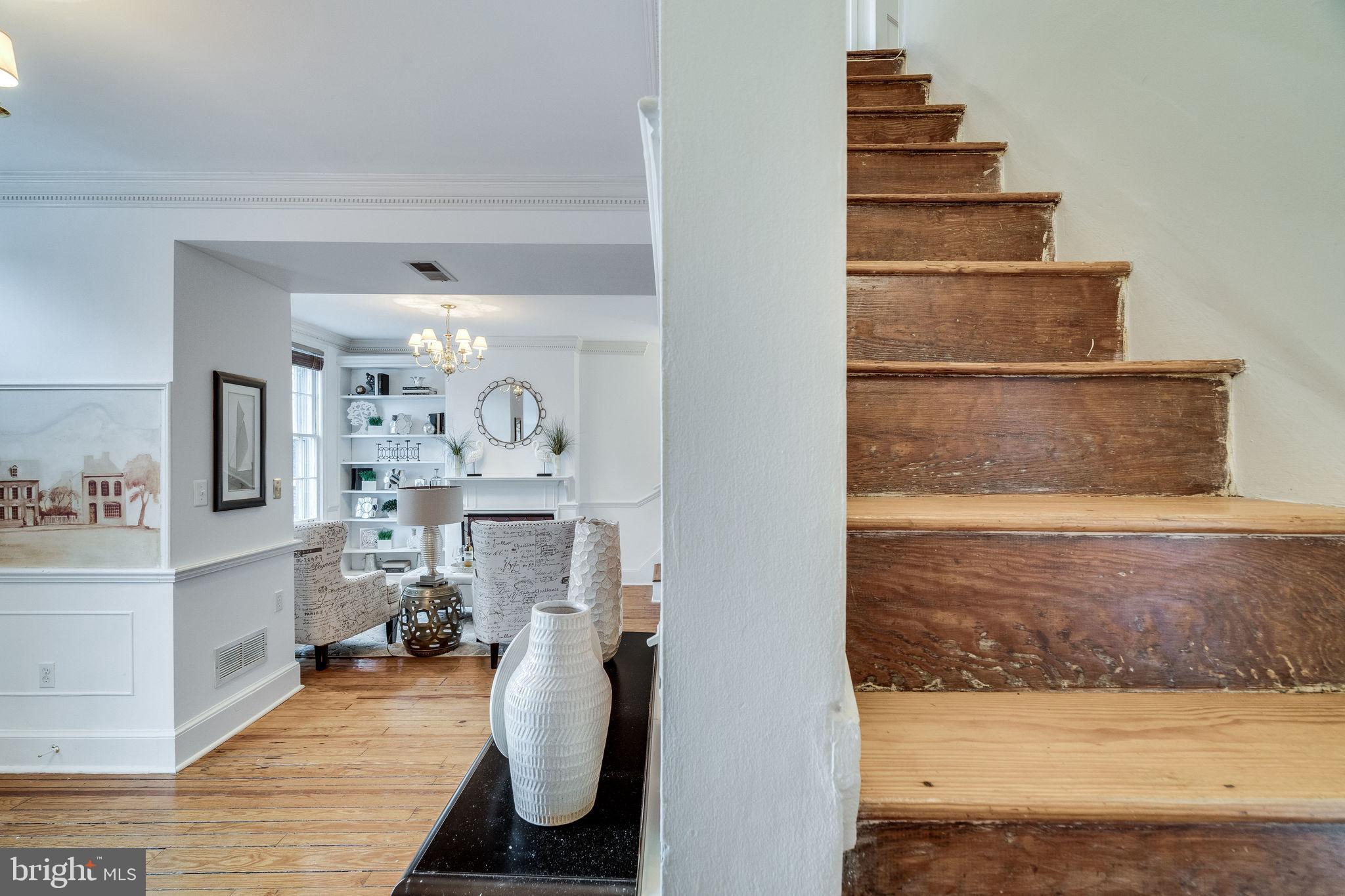 OLD TOWN ALEXANDRIA - Residential