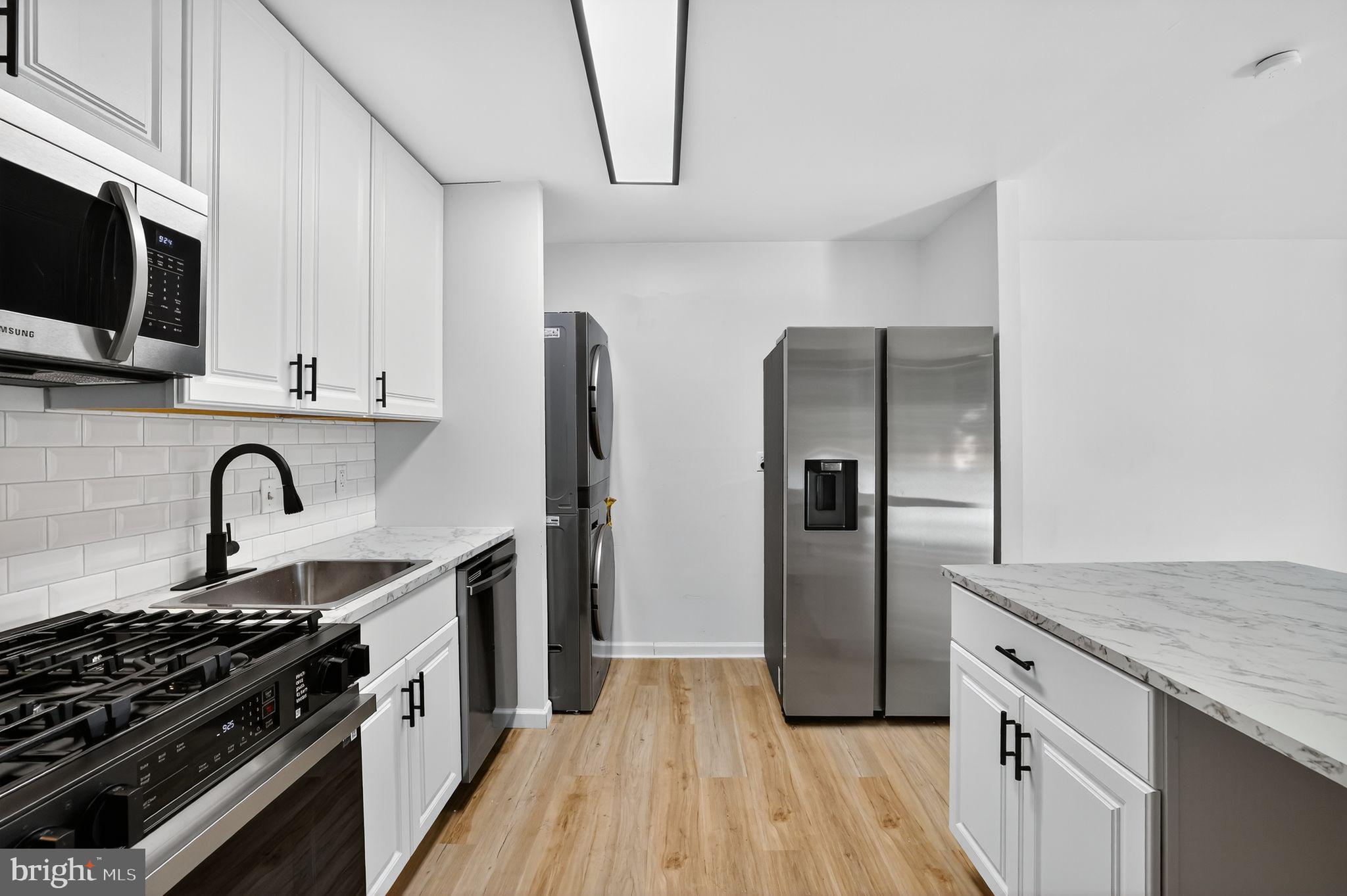 CHELSEA WOODS - Residential Lease