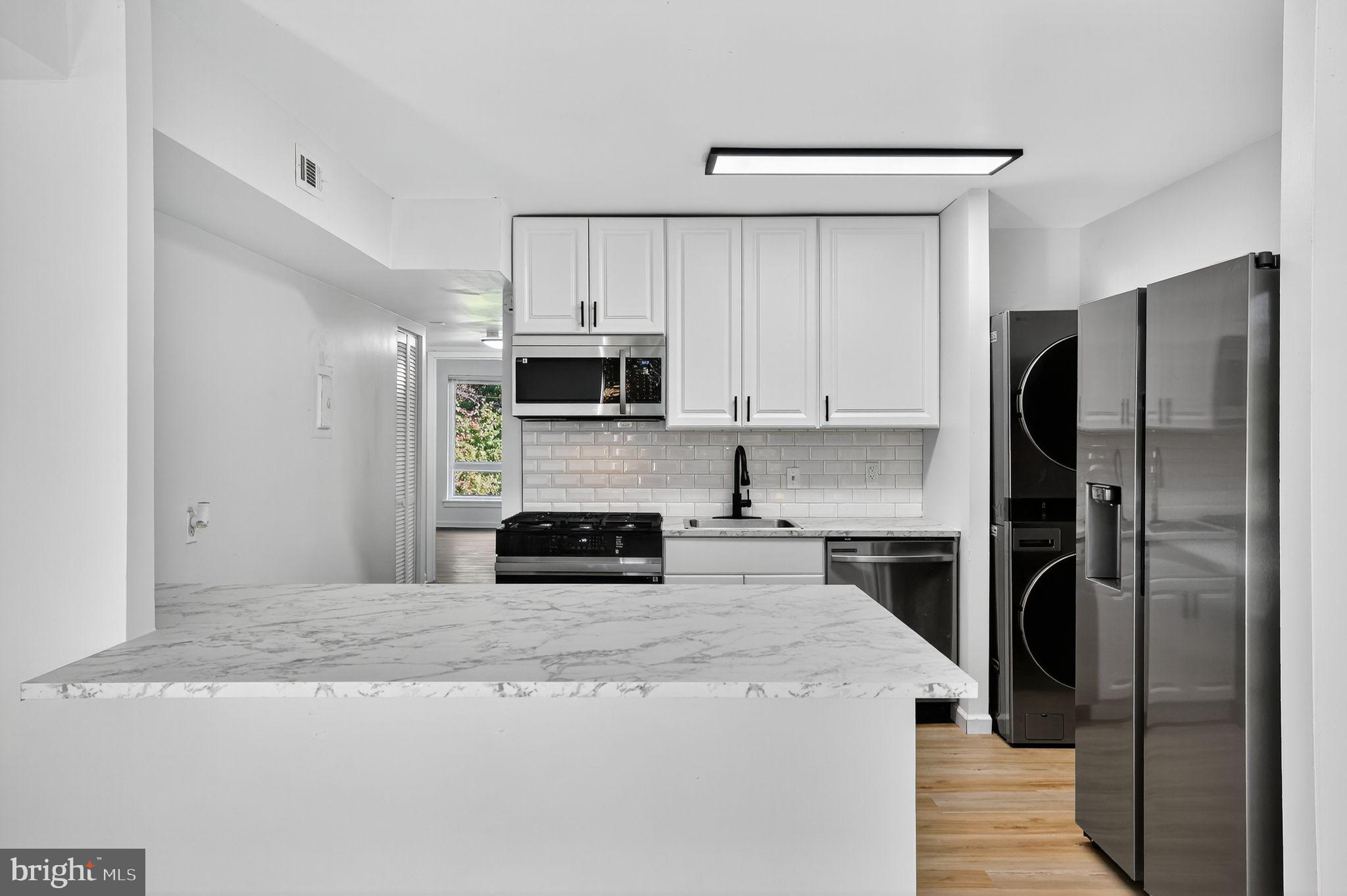 CHELSEA WOODS - Residential Lease