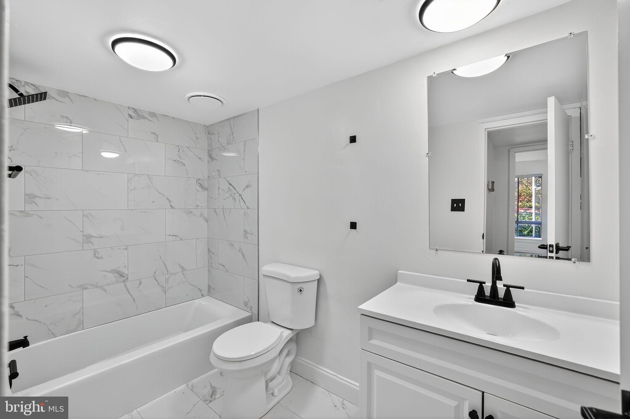 CHELSEA WOODS - Residential Lease