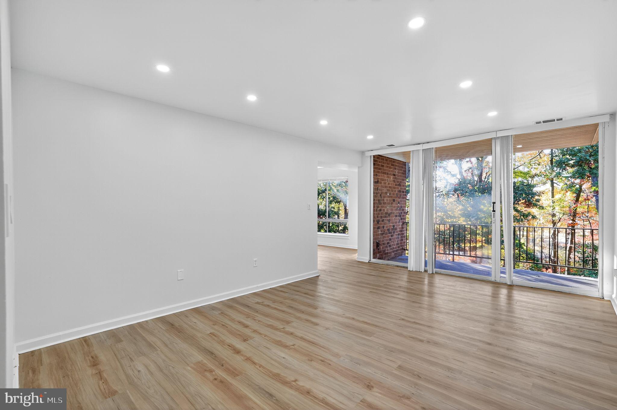 CHELSEA WOODS - Residential Lease