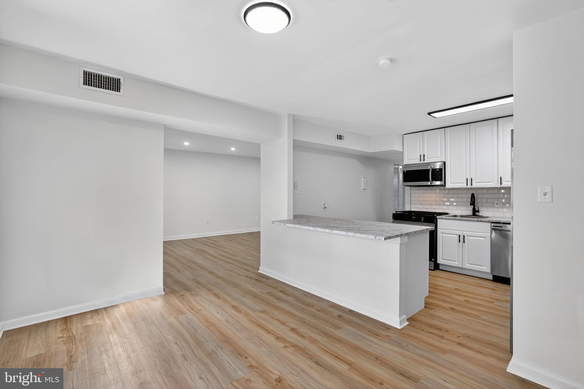 CHELSEA WOODS - Residential Lease