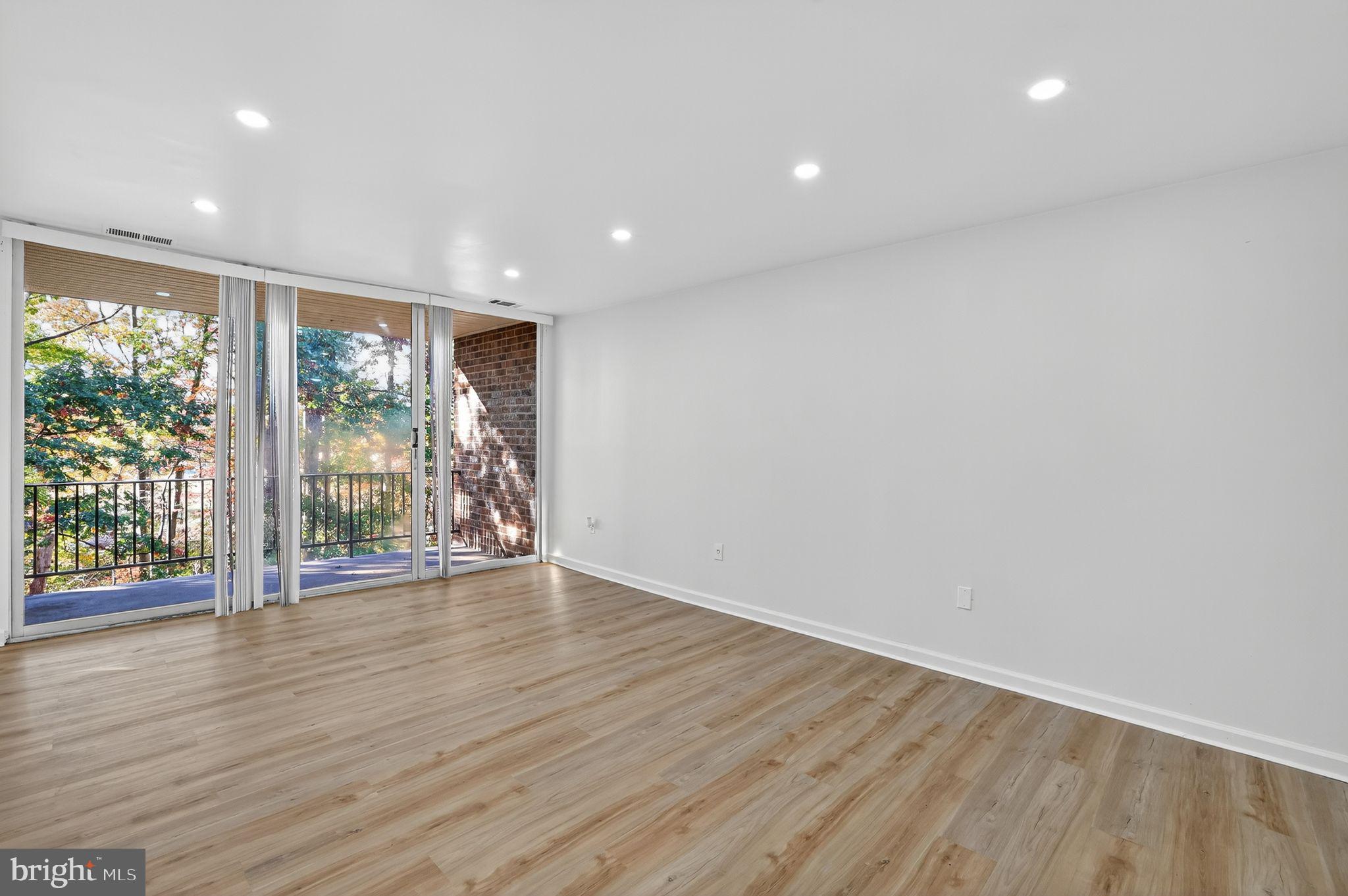 CHELSEA WOODS - Residential Lease