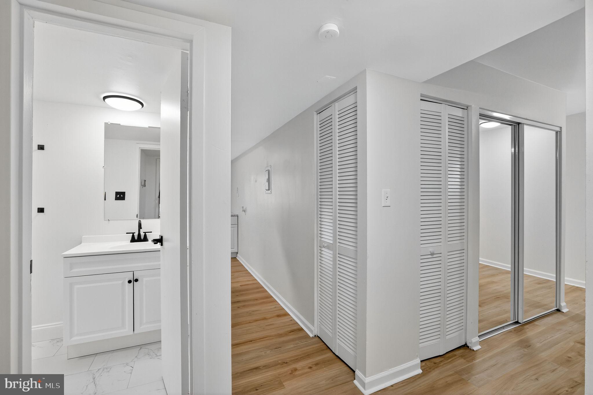 CHELSEA WOODS - Residential Lease