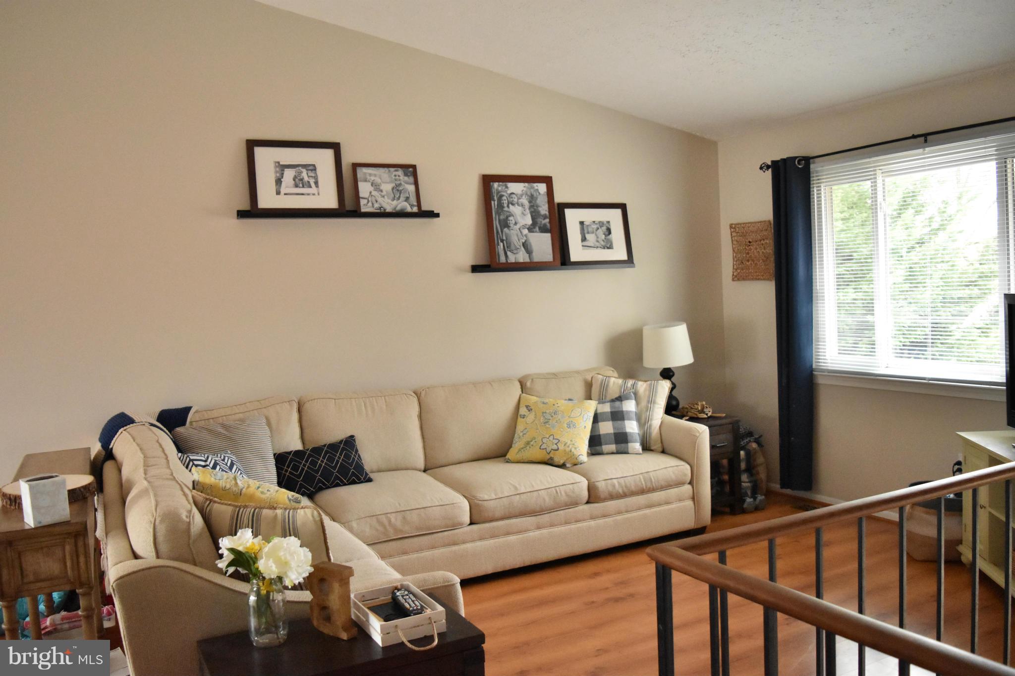 LINTHICUM OAKS - Residential