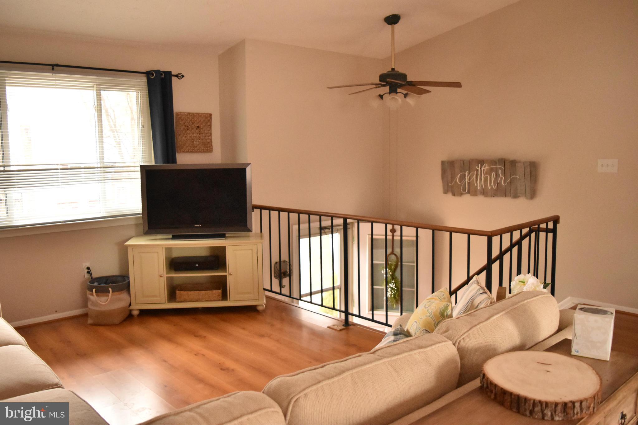 LINTHICUM OAKS - Residential