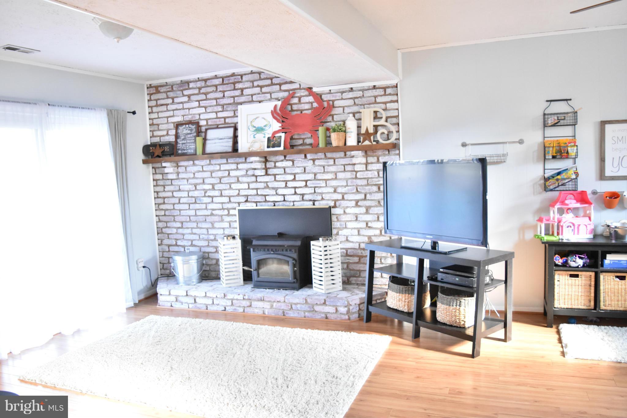 LINTHICUM OAKS - Residential