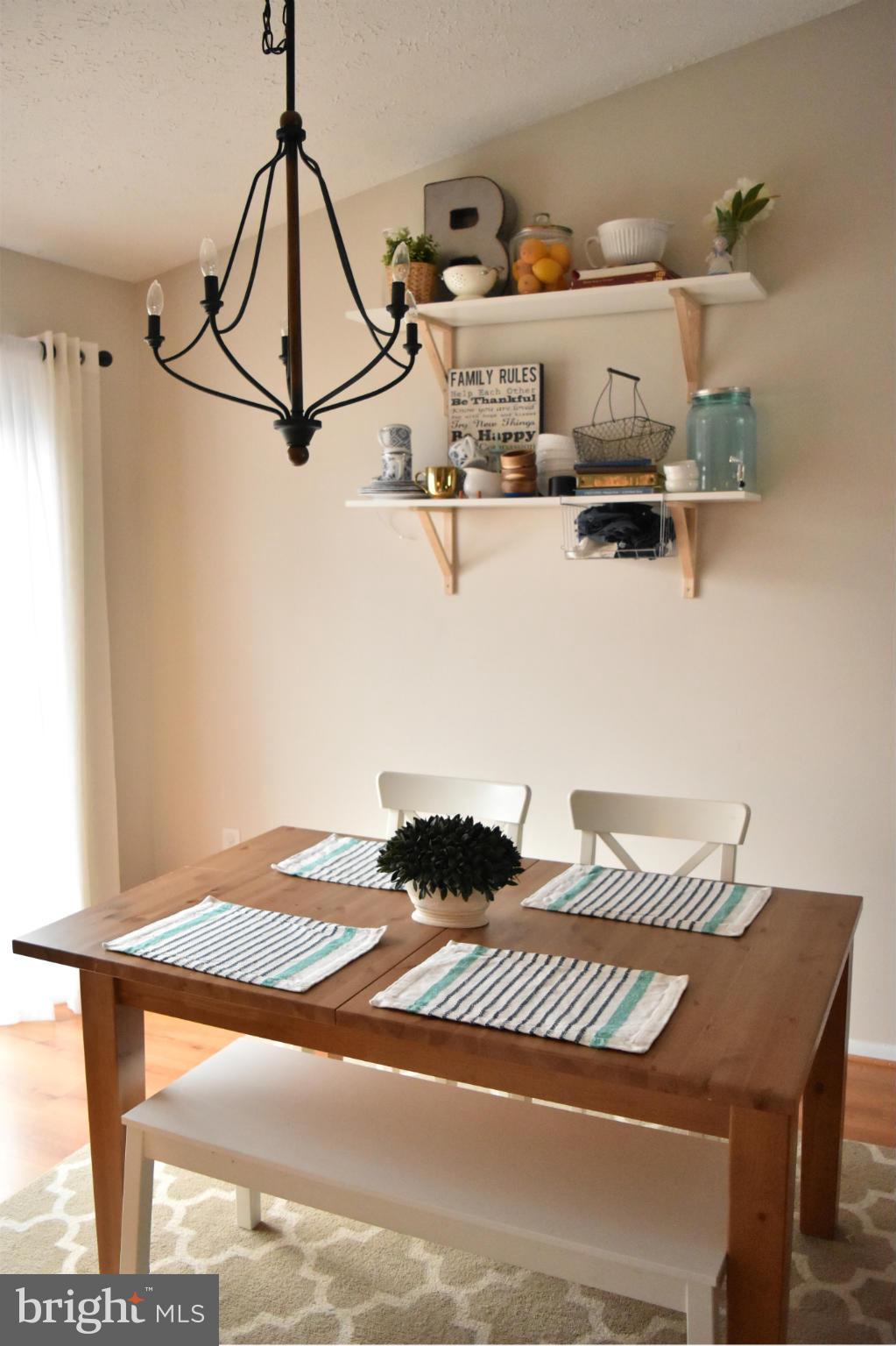 LINTHICUM OAKS - Residential