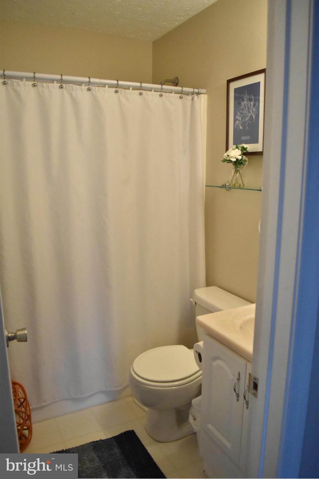 LINTHICUM OAKS - Residential