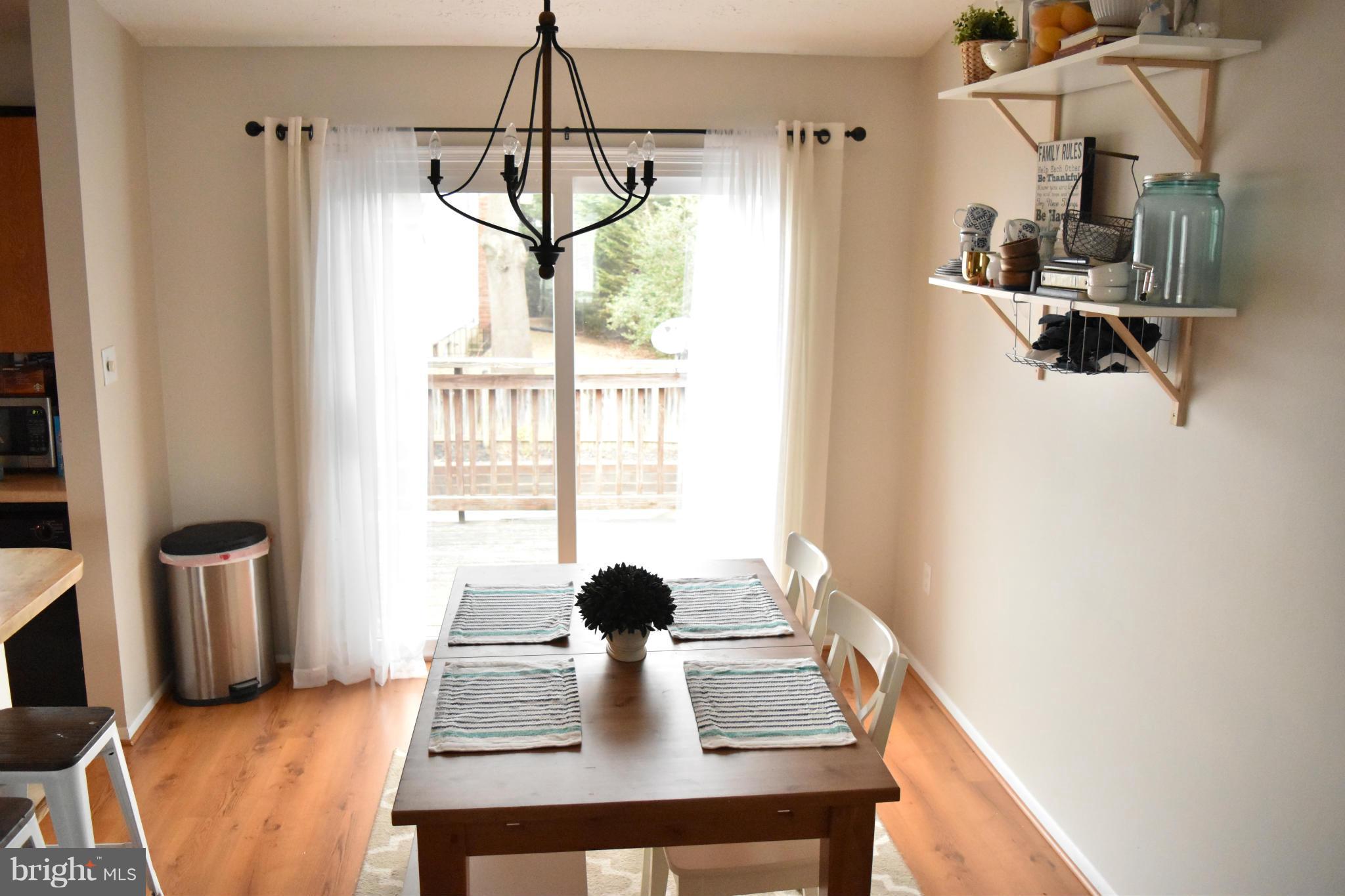 LINTHICUM OAKS - Residential