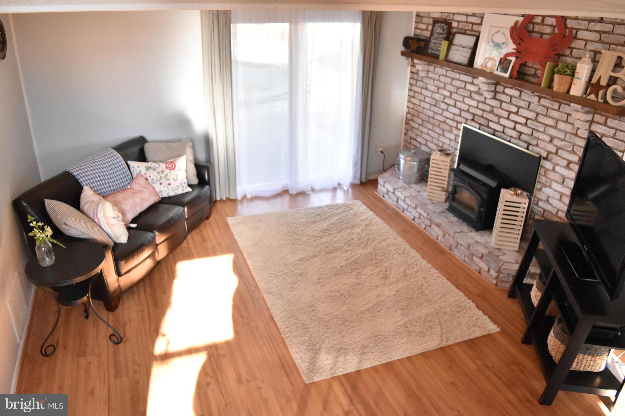 LINTHICUM OAKS - Residential