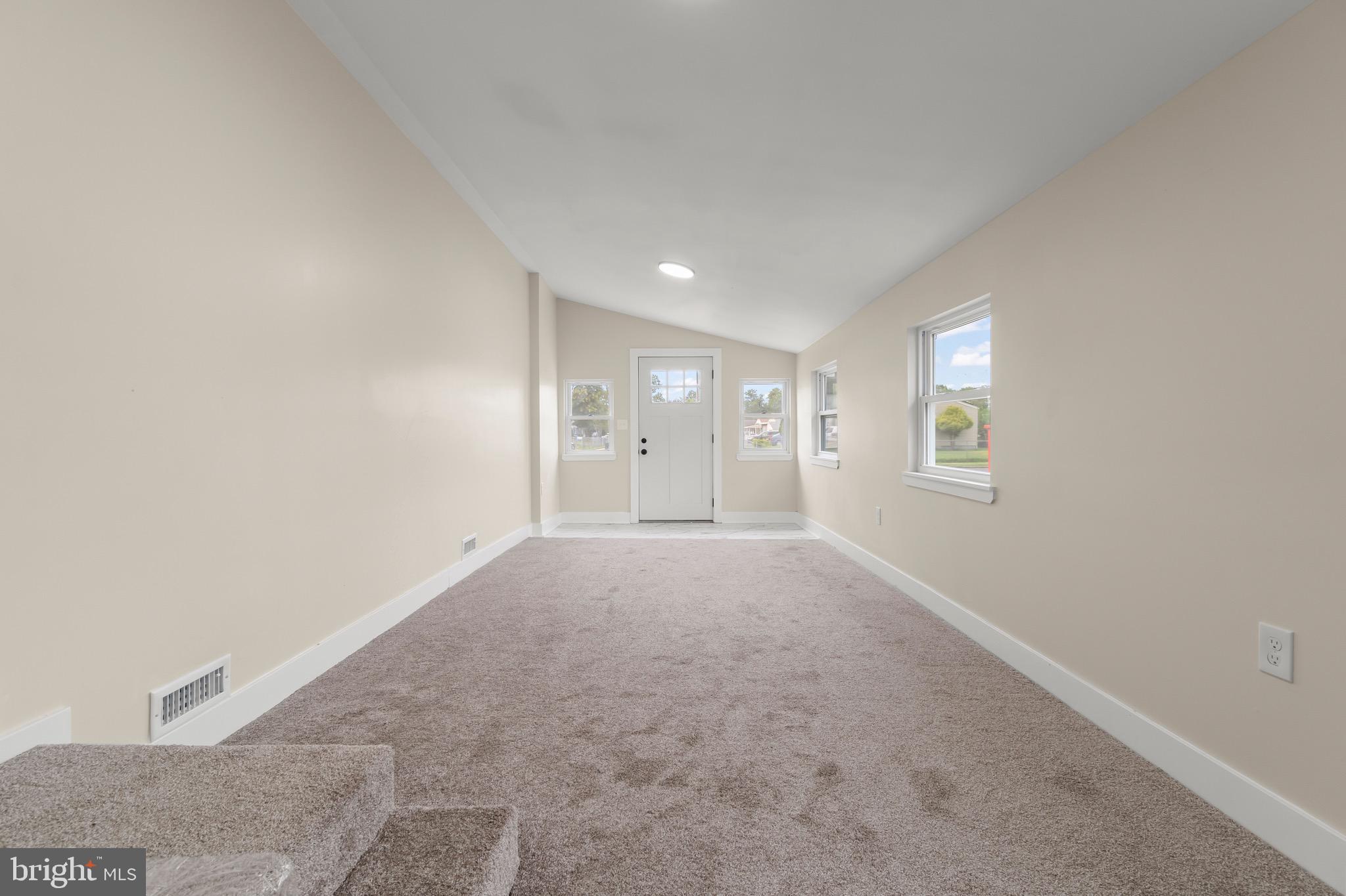 707 SMITH LANE