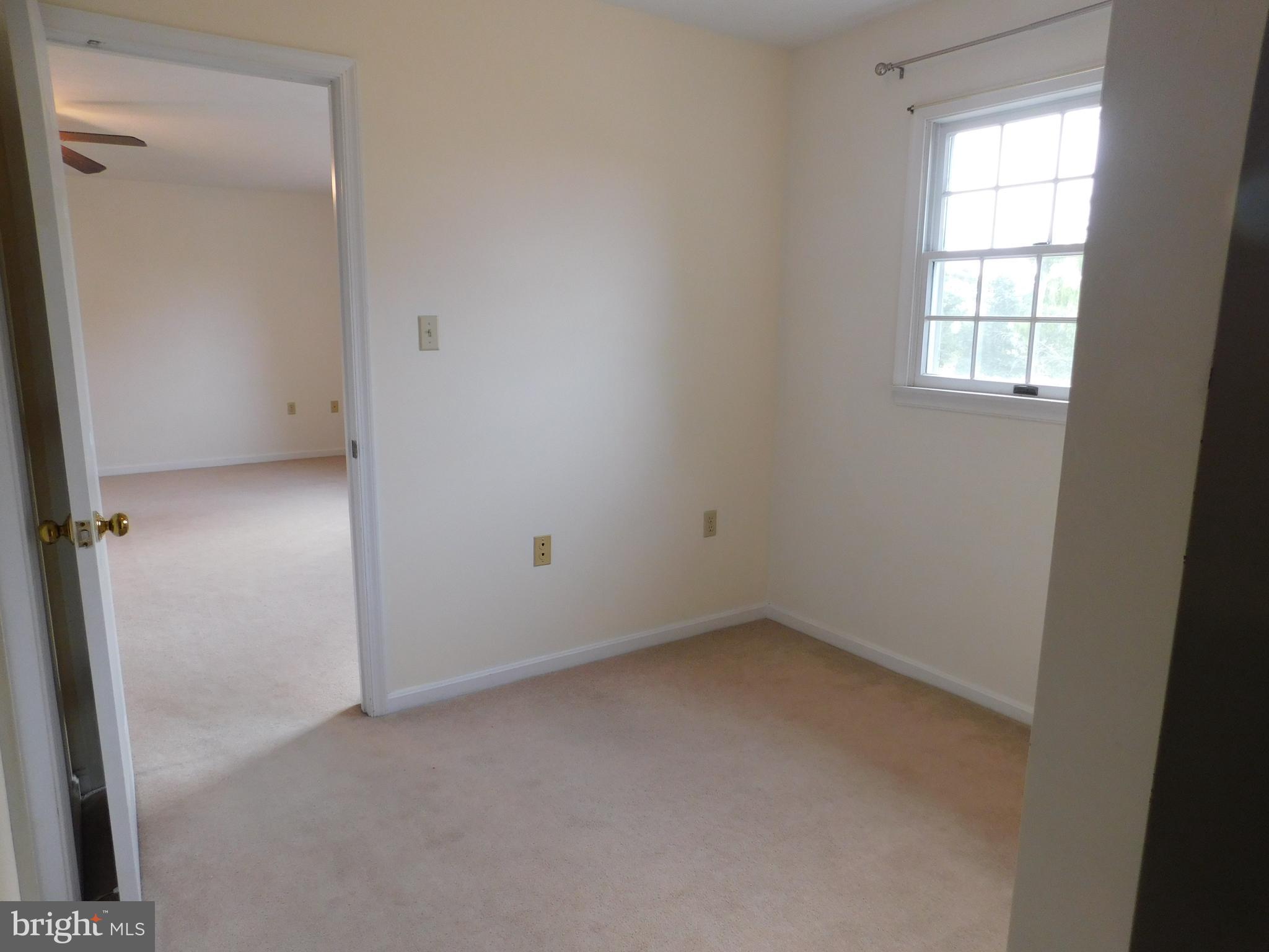 ALBIN VILLAGE - Residential Lease