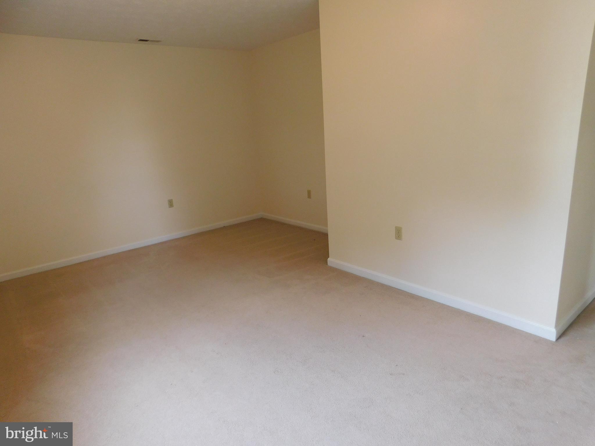 ALBIN VILLAGE - Residential Lease