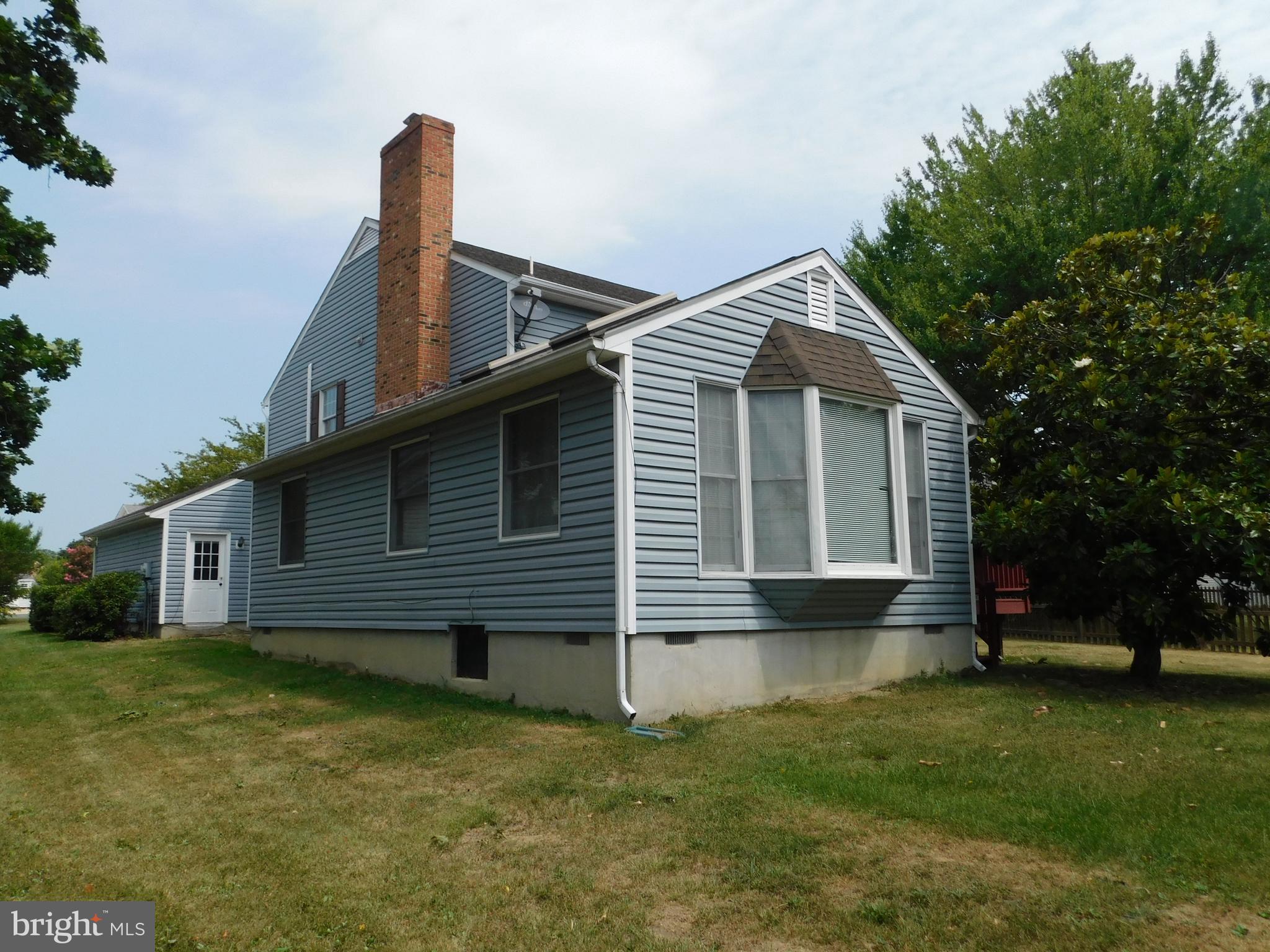 ALBIN VILLAGE - Residential Lease