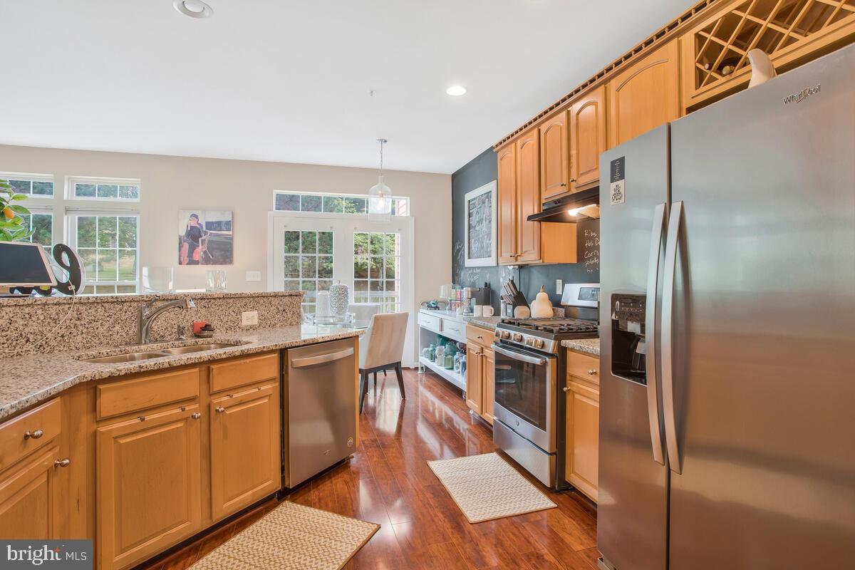 WOODMORE SOUTH - Residential